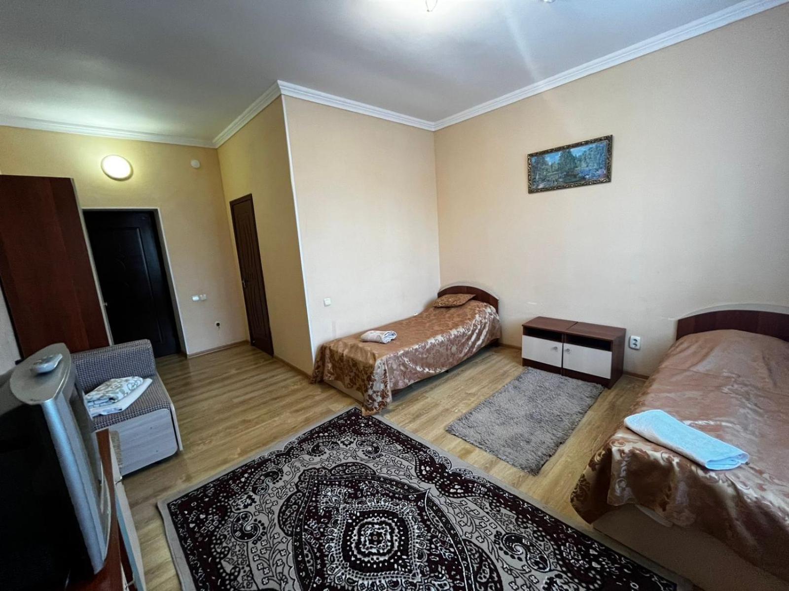 Economy Triple Room