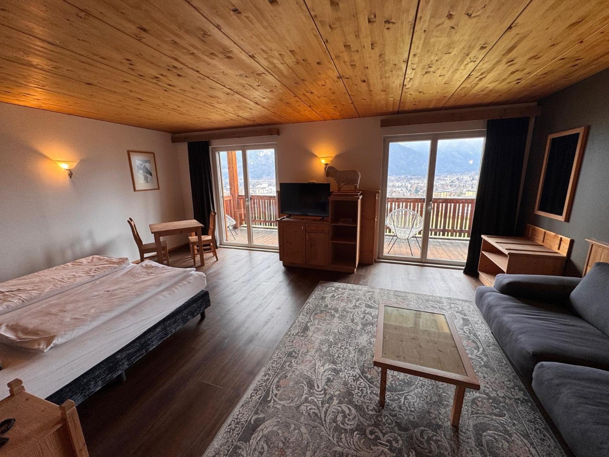 Junior Suite with Mountain View