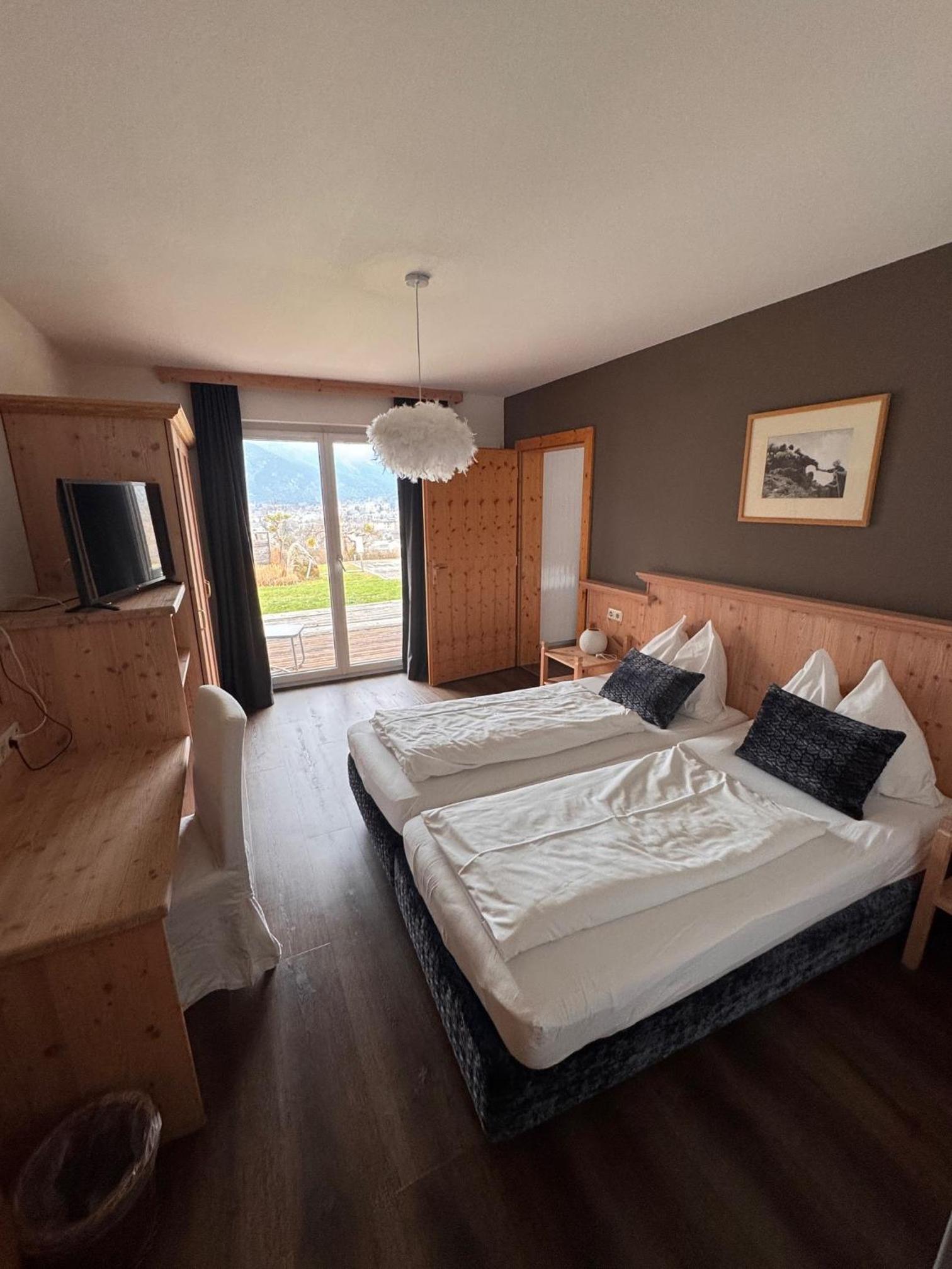 Family Room with Mountain View
