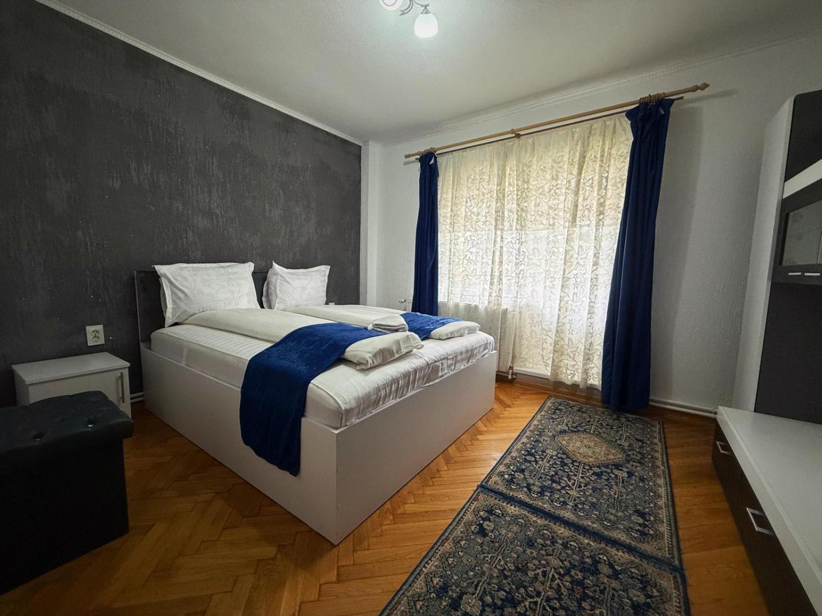 Double Room with Private External Bathroom photo 3
