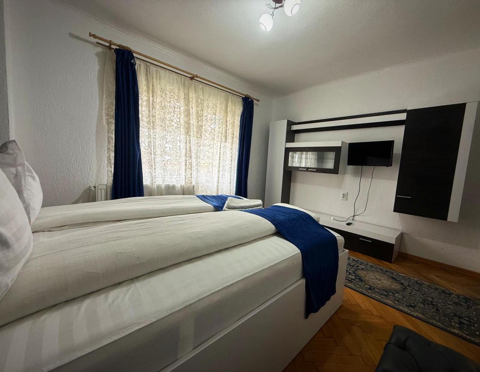 Double Room with Private External Bathroom photo 1