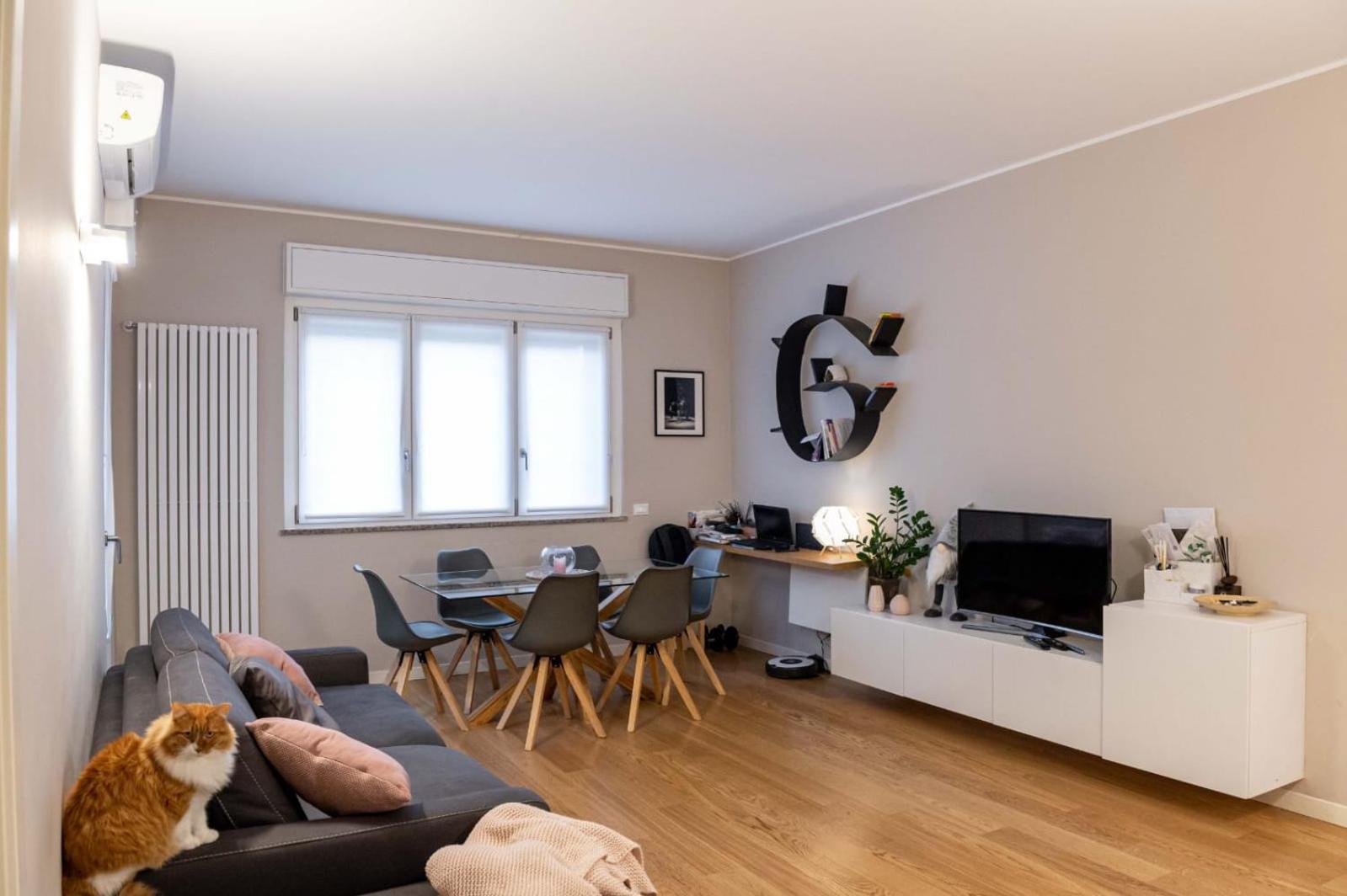 Standard Double Room with Shared Bathroom