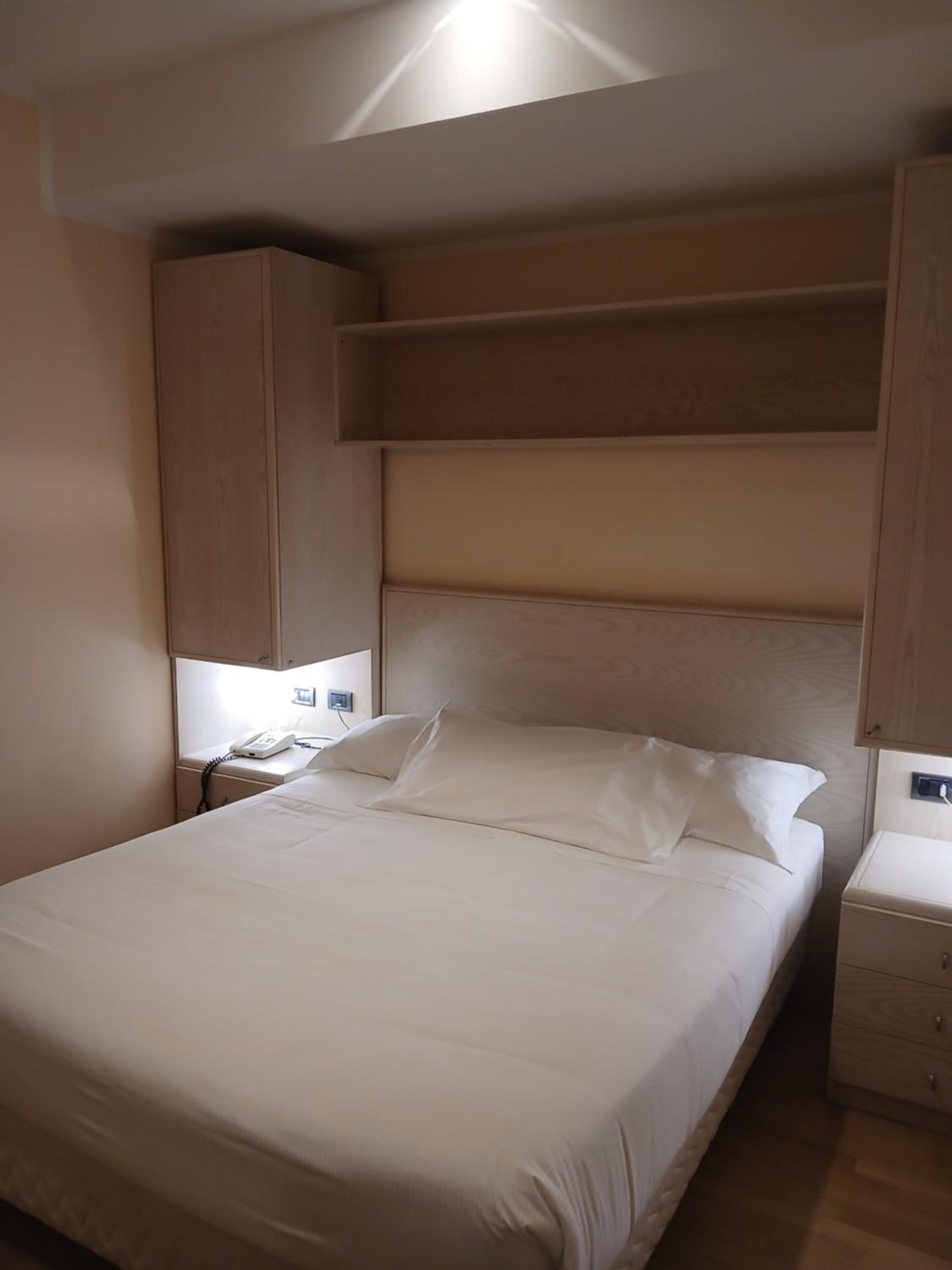 Economy Double Room photo 2