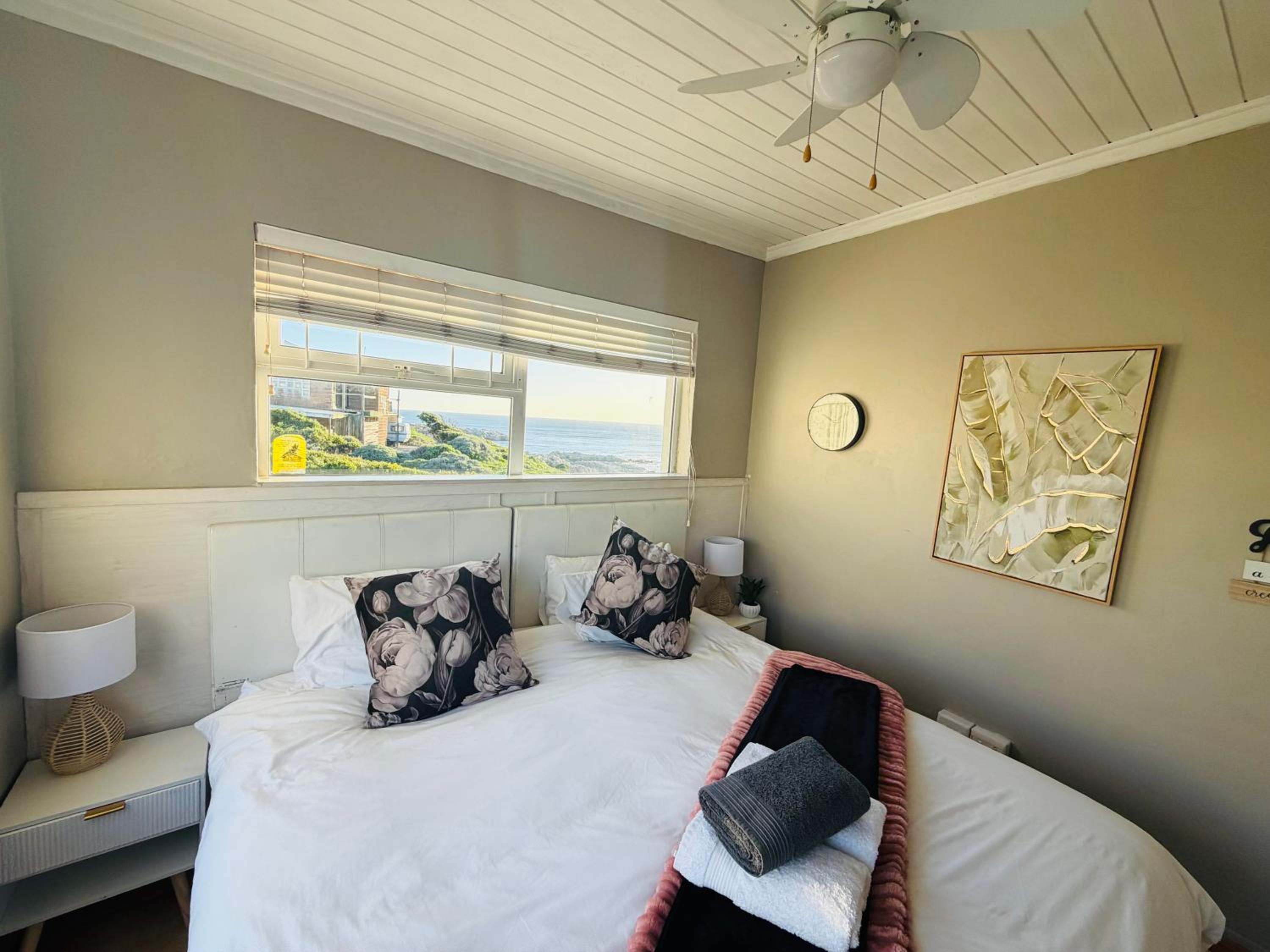 Double Room - Photo 7