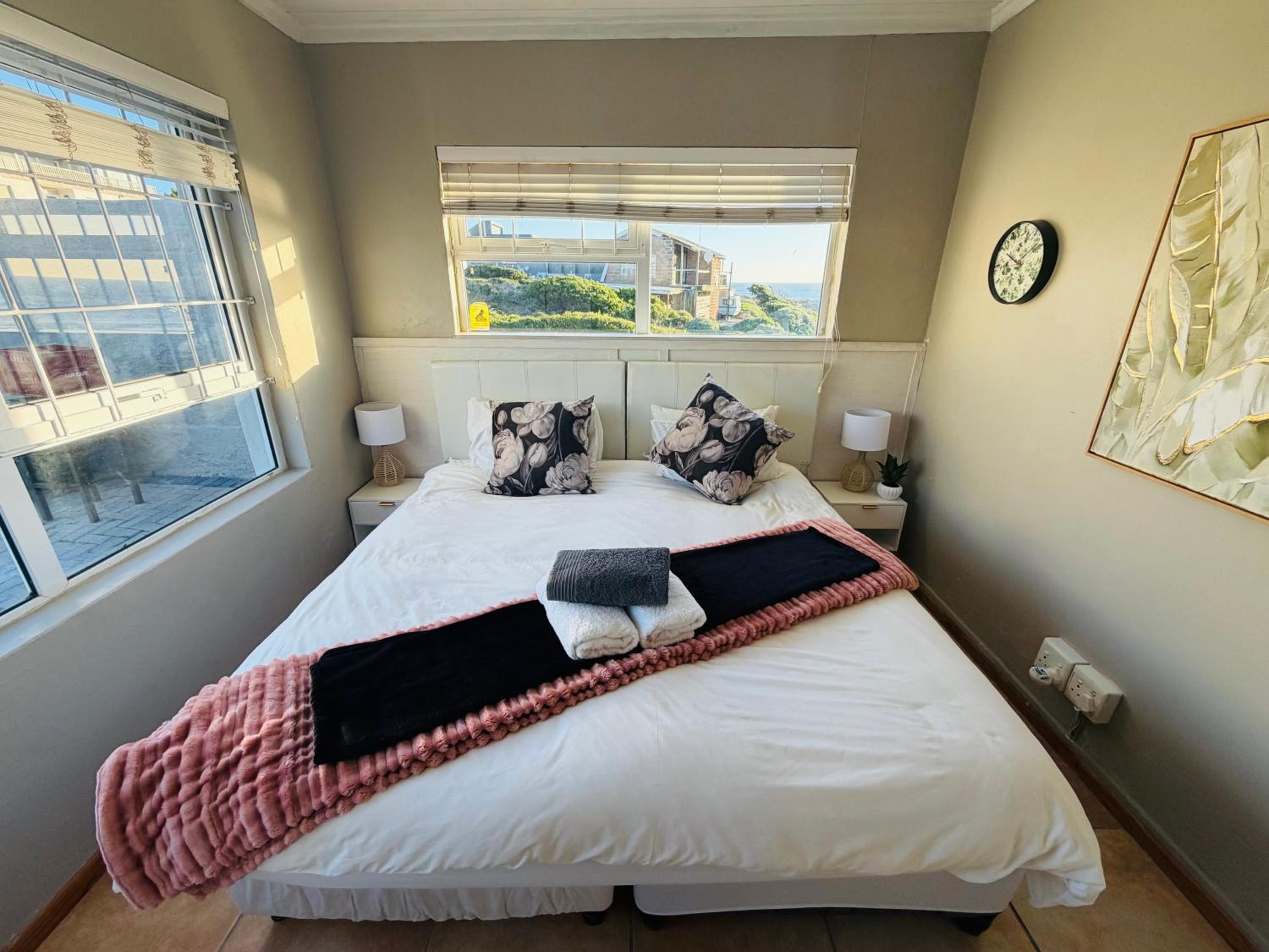 Double Room - Photo 10