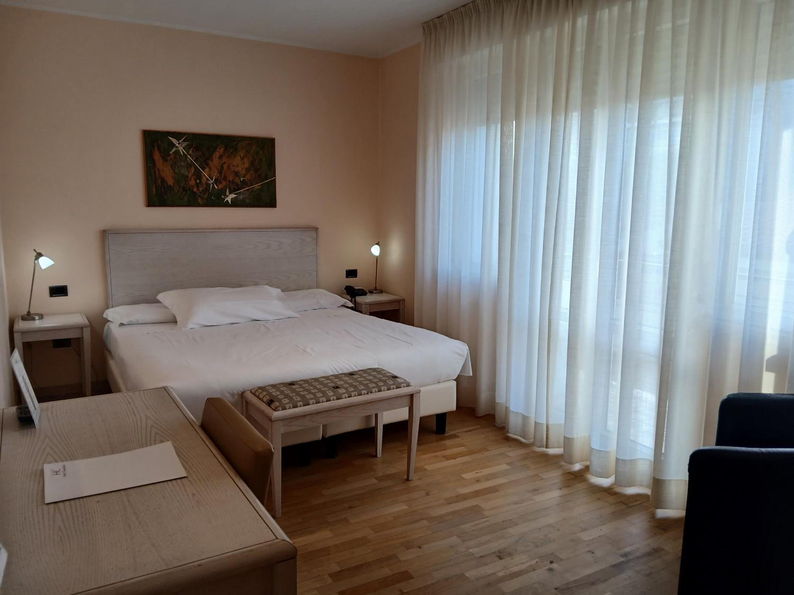 Double or Twin Room with Balcony photo 3