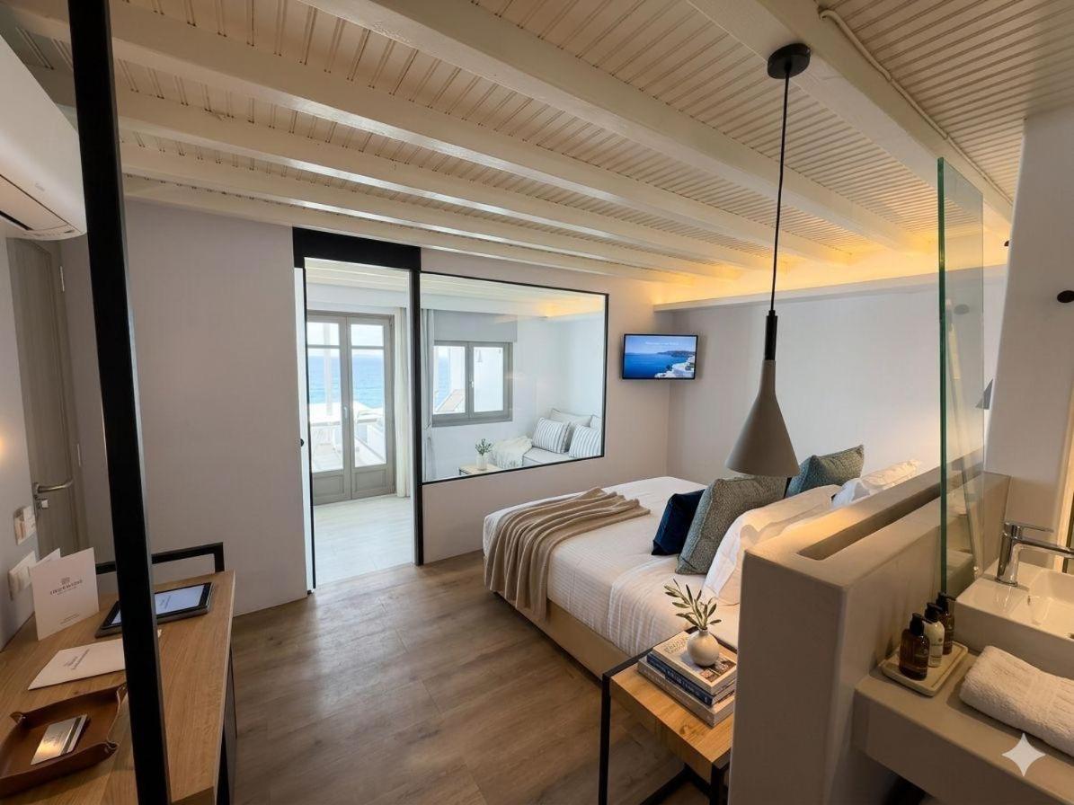 Junior Sea View Suite with Outdoor Jacuzzi - Photo 1