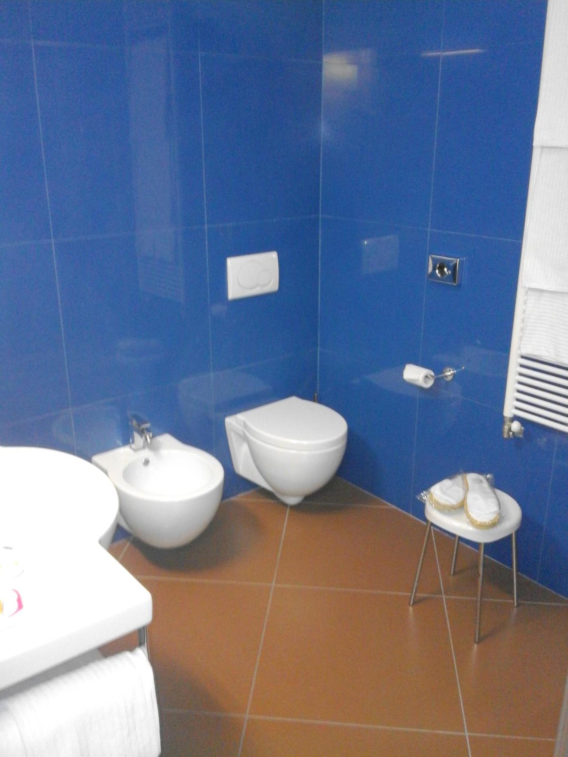 Large Double or Twin Room photo 3