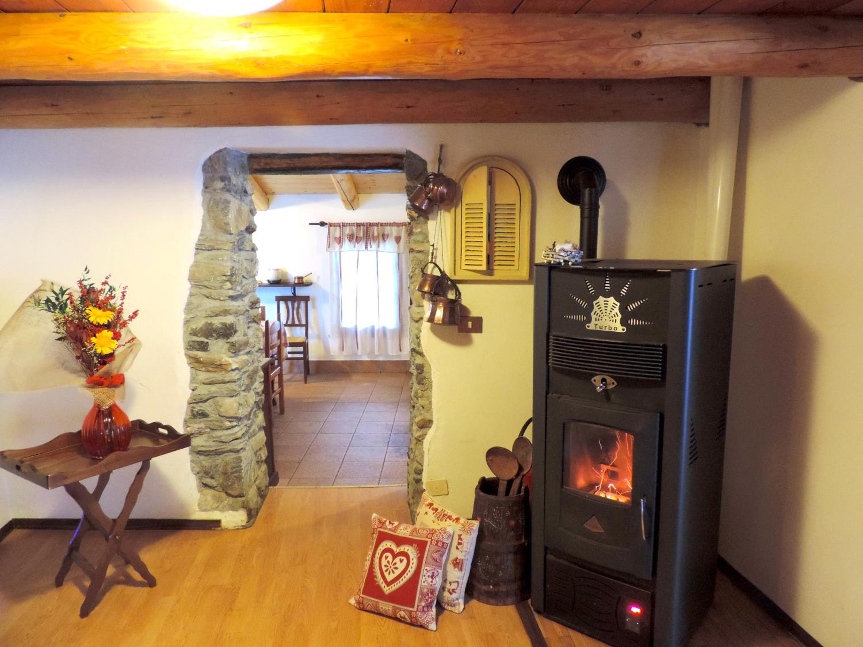 Two-Bedroom Apartment - Photo 7