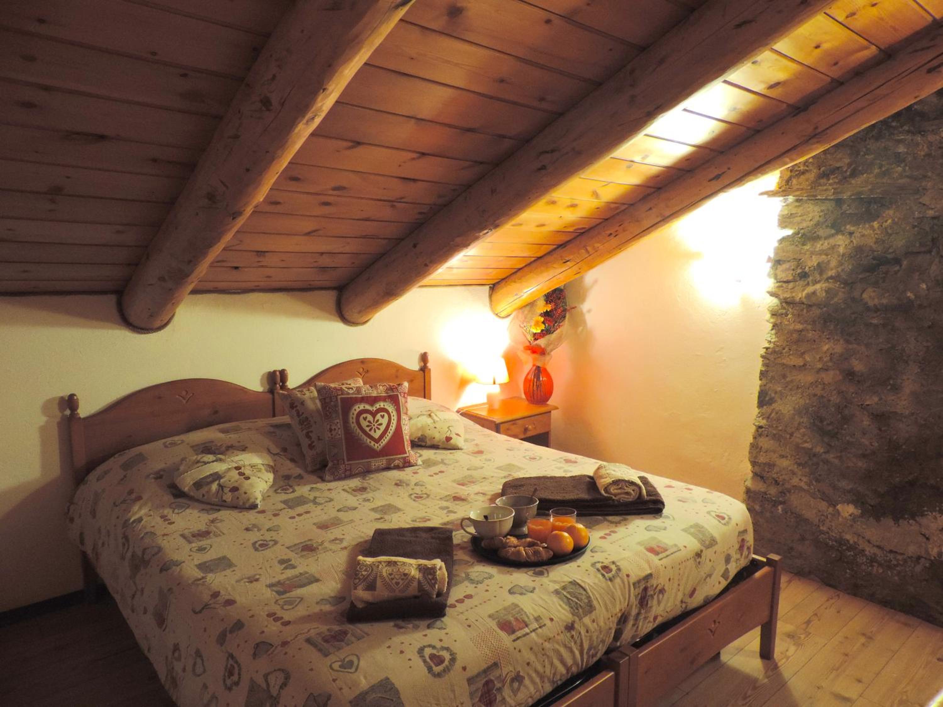 Two-Bedroom Apartment - Photo 3