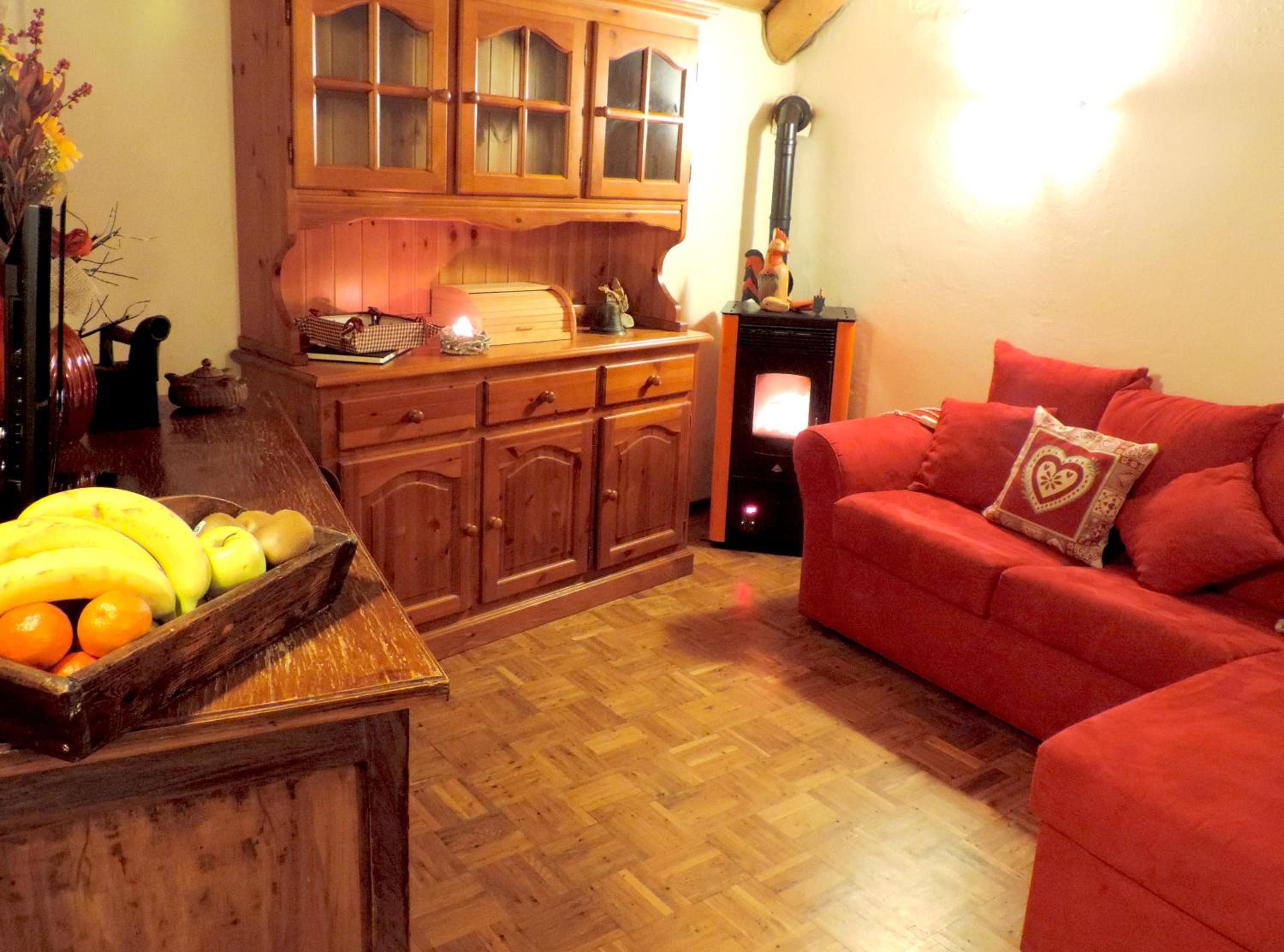 One-Bedroom Apartment (2 Adults + 2 Children) - Photo 1