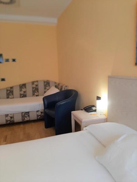 Double or Twin Room - Disability Access photo 1