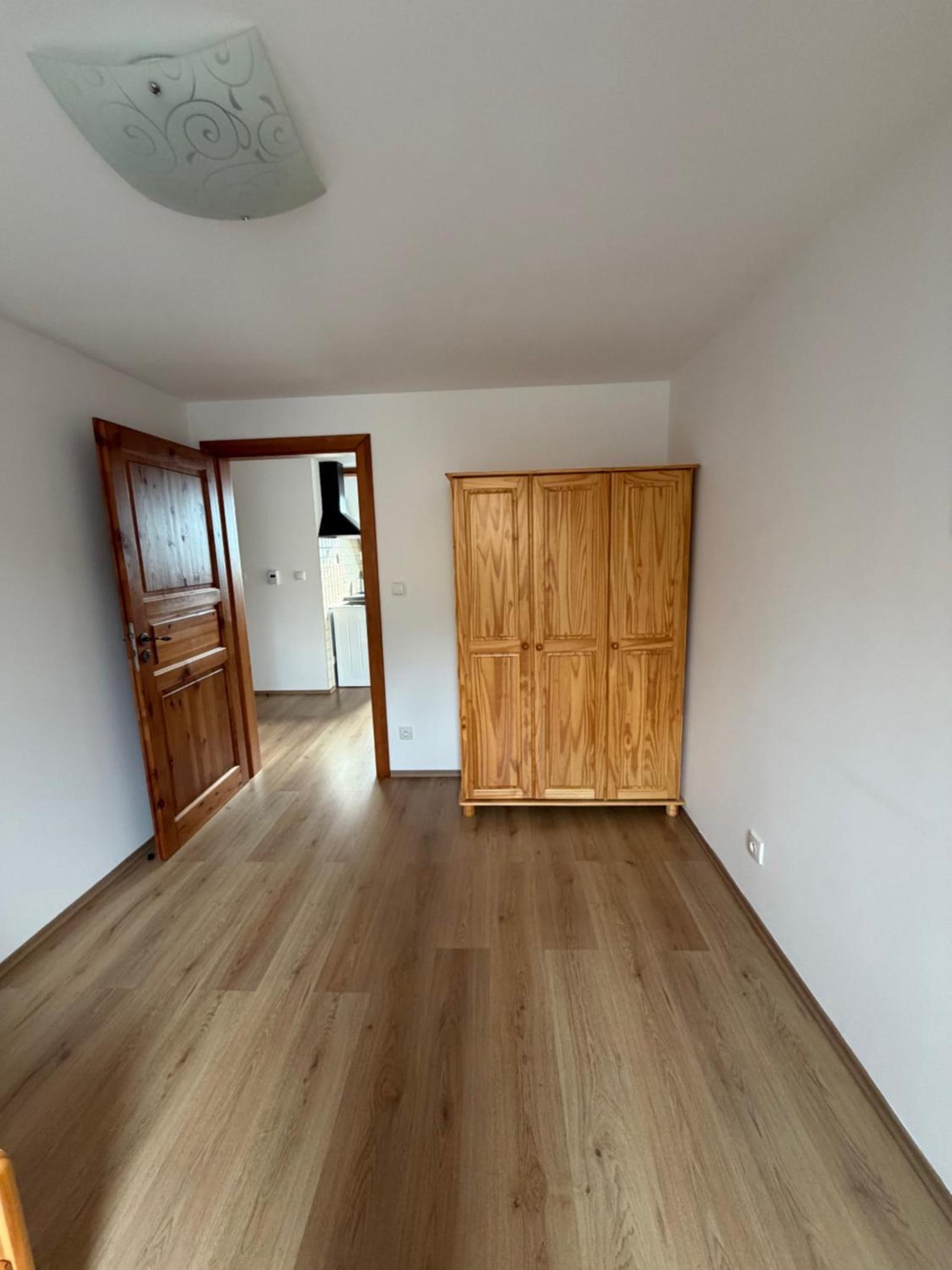 Three-Bedroom Apartment - Photo 21