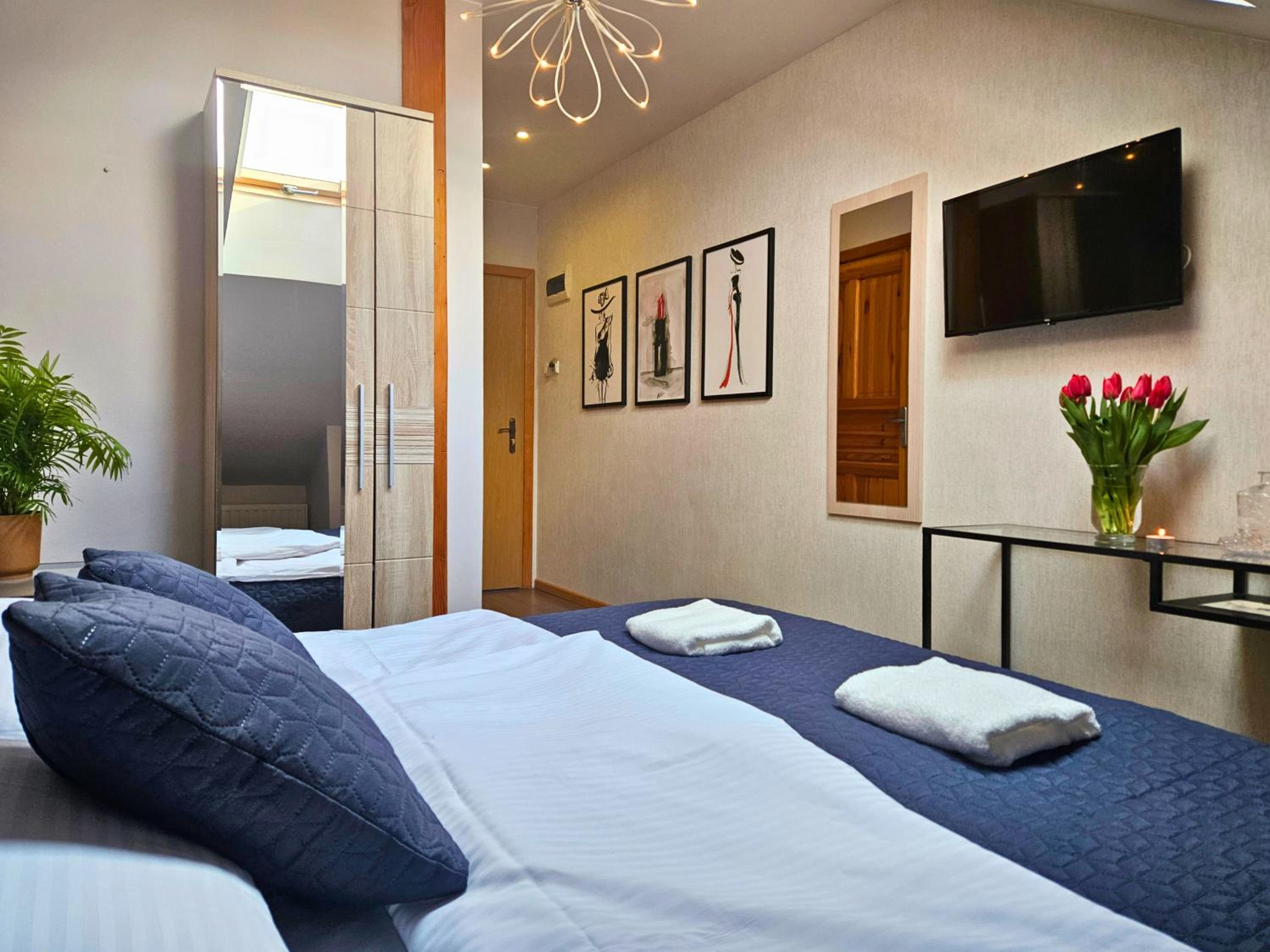 Economy Double or Twin Room photo 2