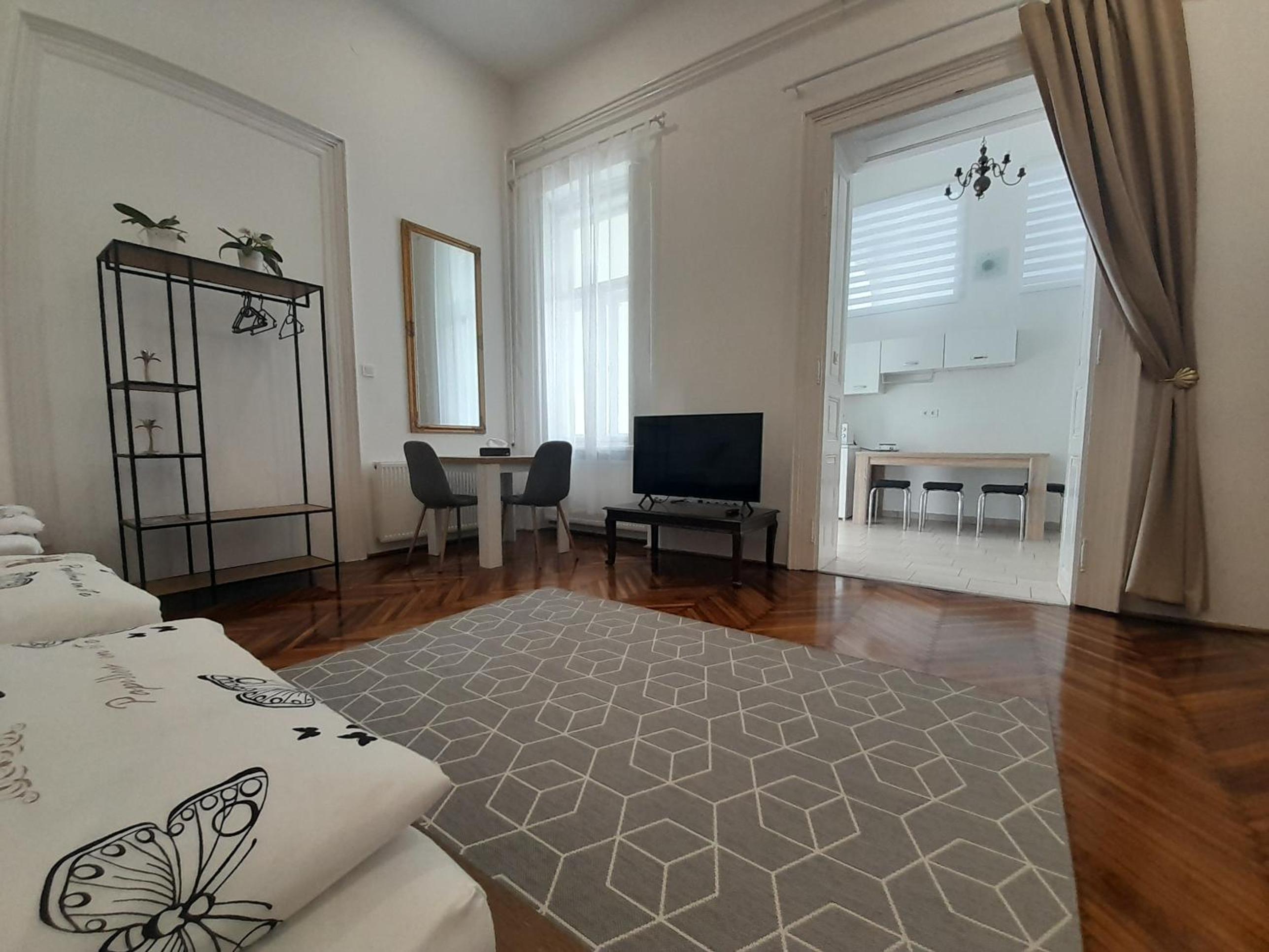 Superior Apartment photo 1