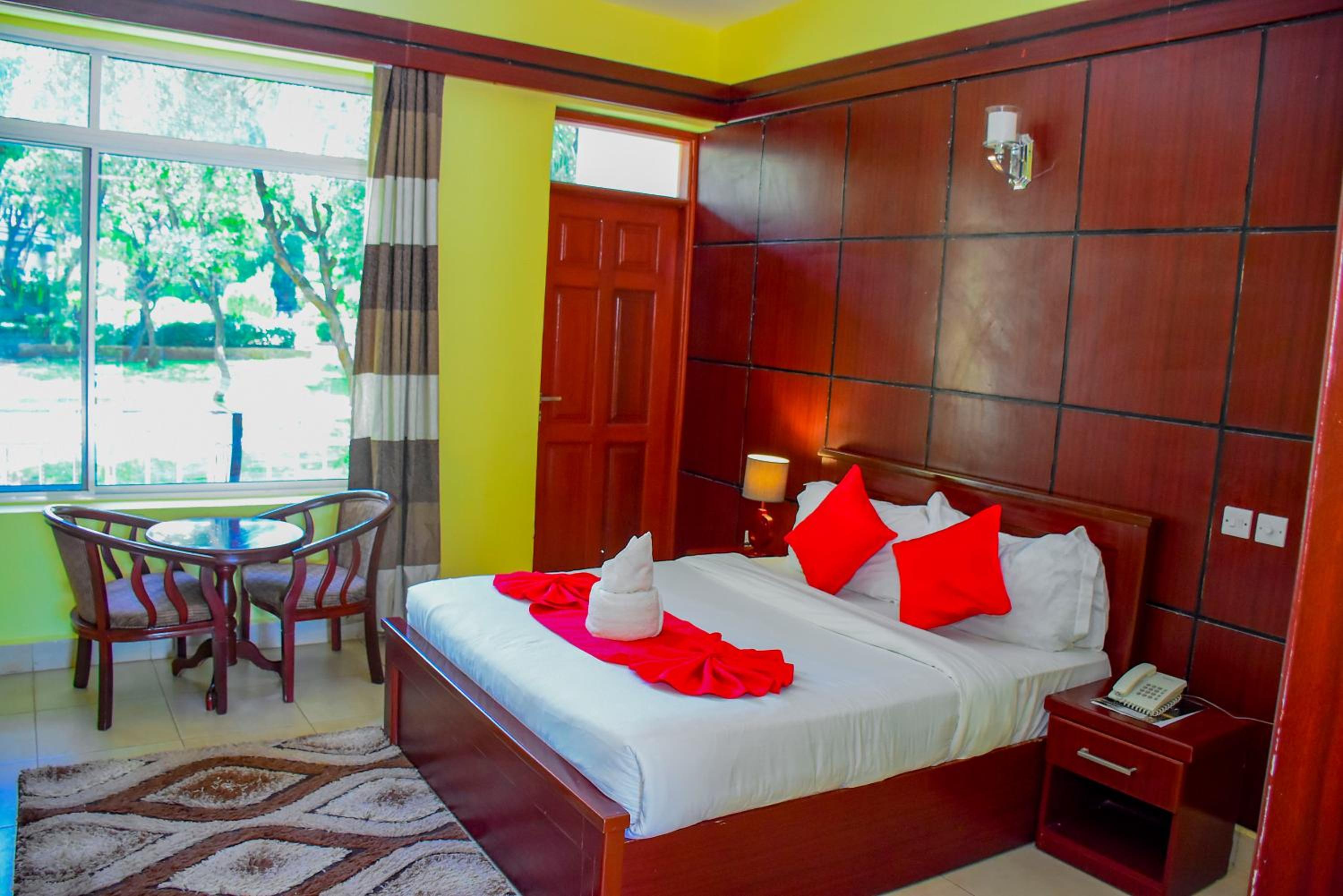 Deluxe Suite