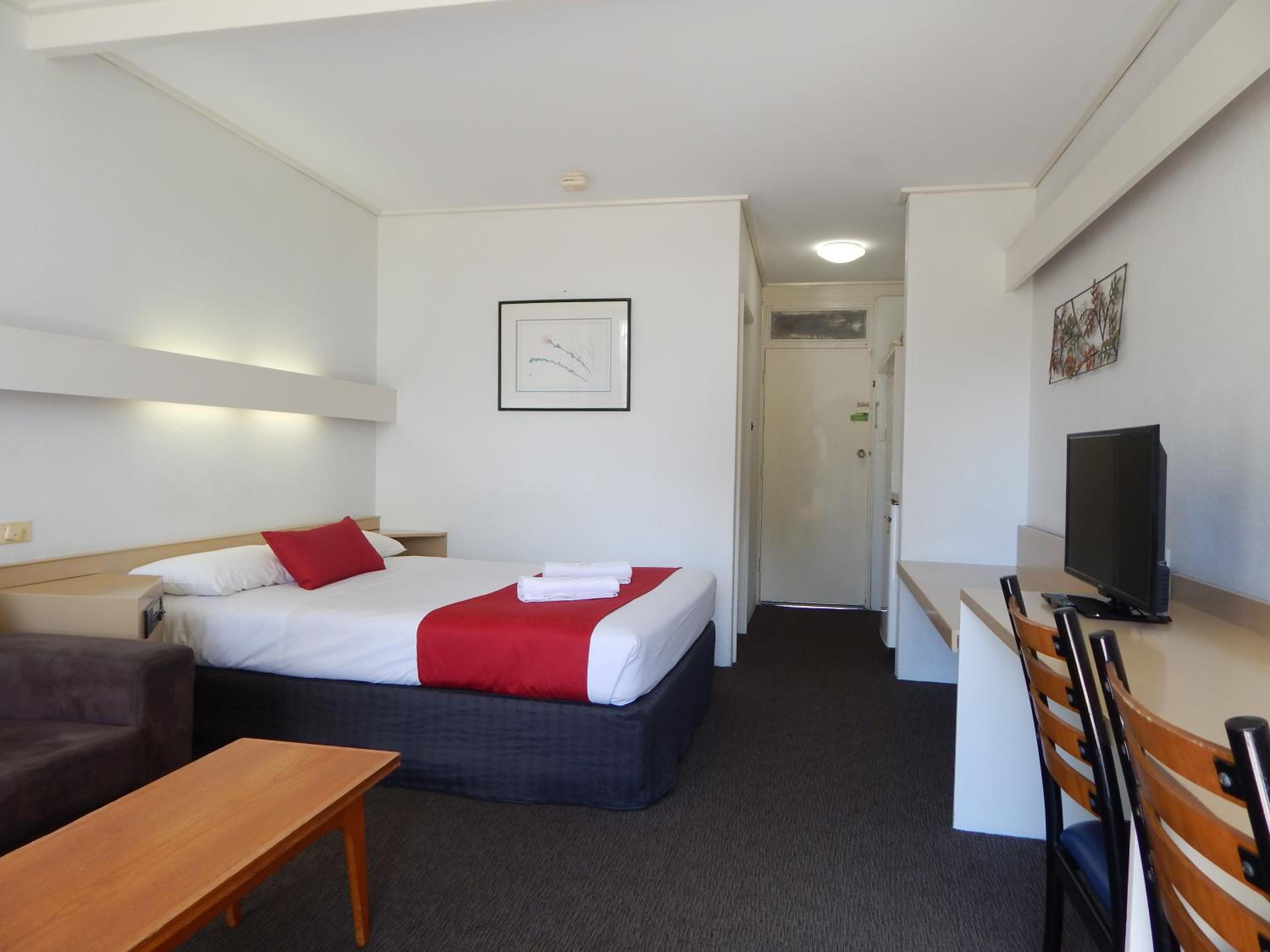 Standard Queen Room - Photo 4