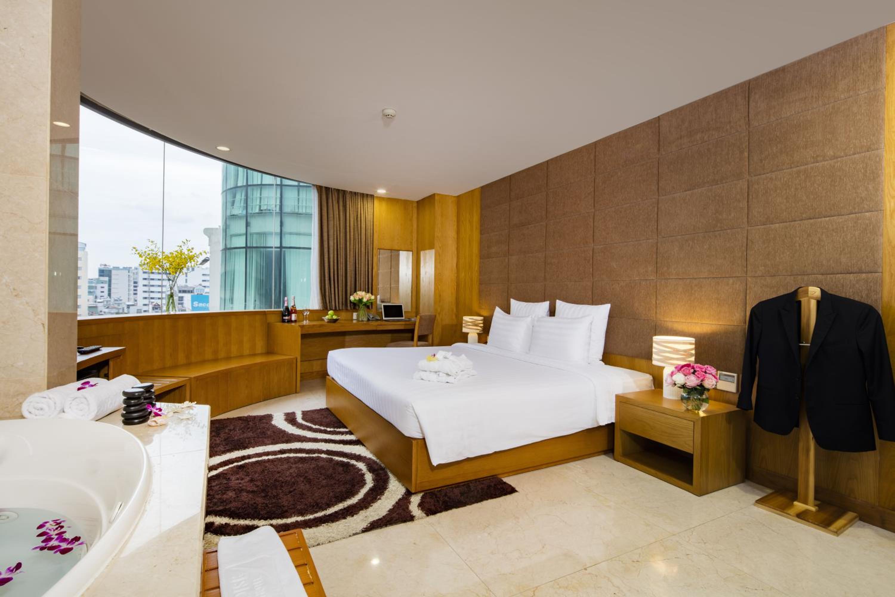 Executive Suite Free Afternoon Tea & Mini Bar
