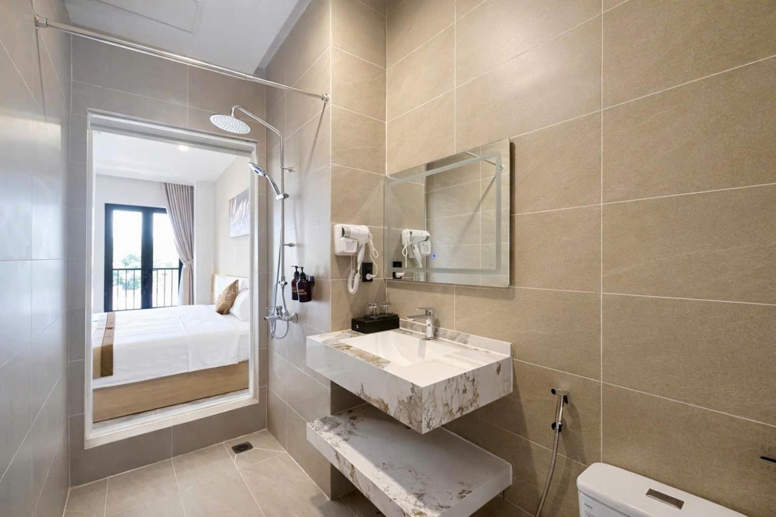 King Room with Balcony