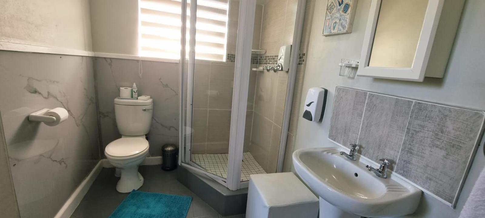 Family Room with Bath - Photo 2