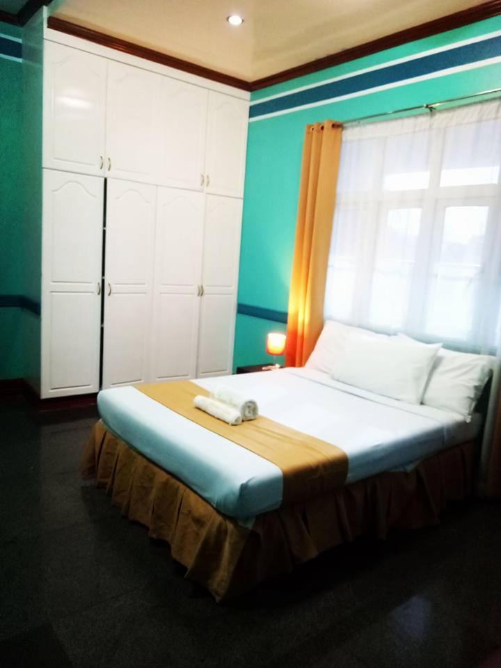 Deluxe Queen Room - Photo 5