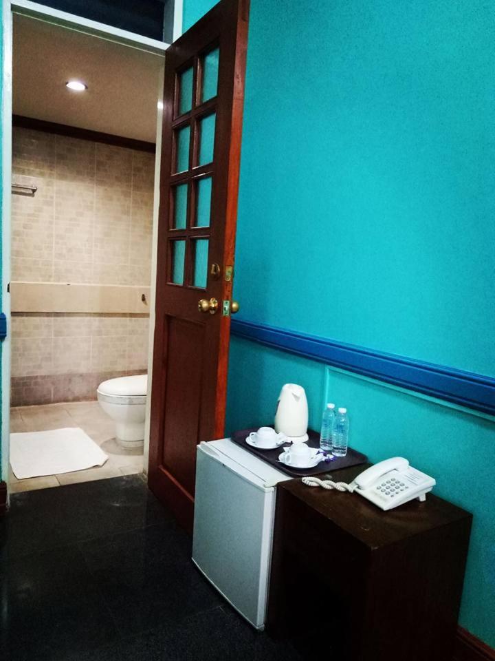 Deluxe Queen Room - Photo 3