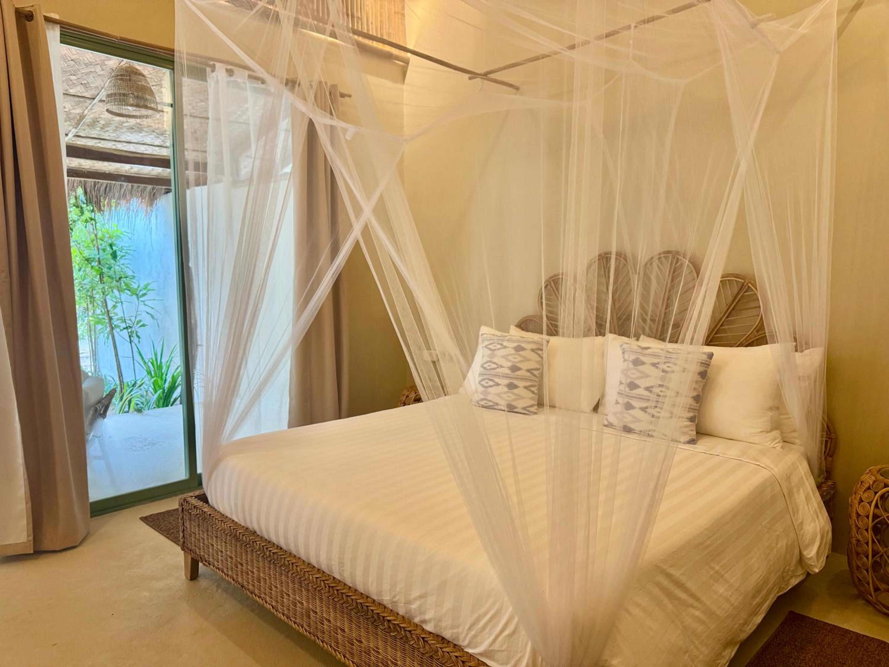 Junior Suite with Garden View photo 2