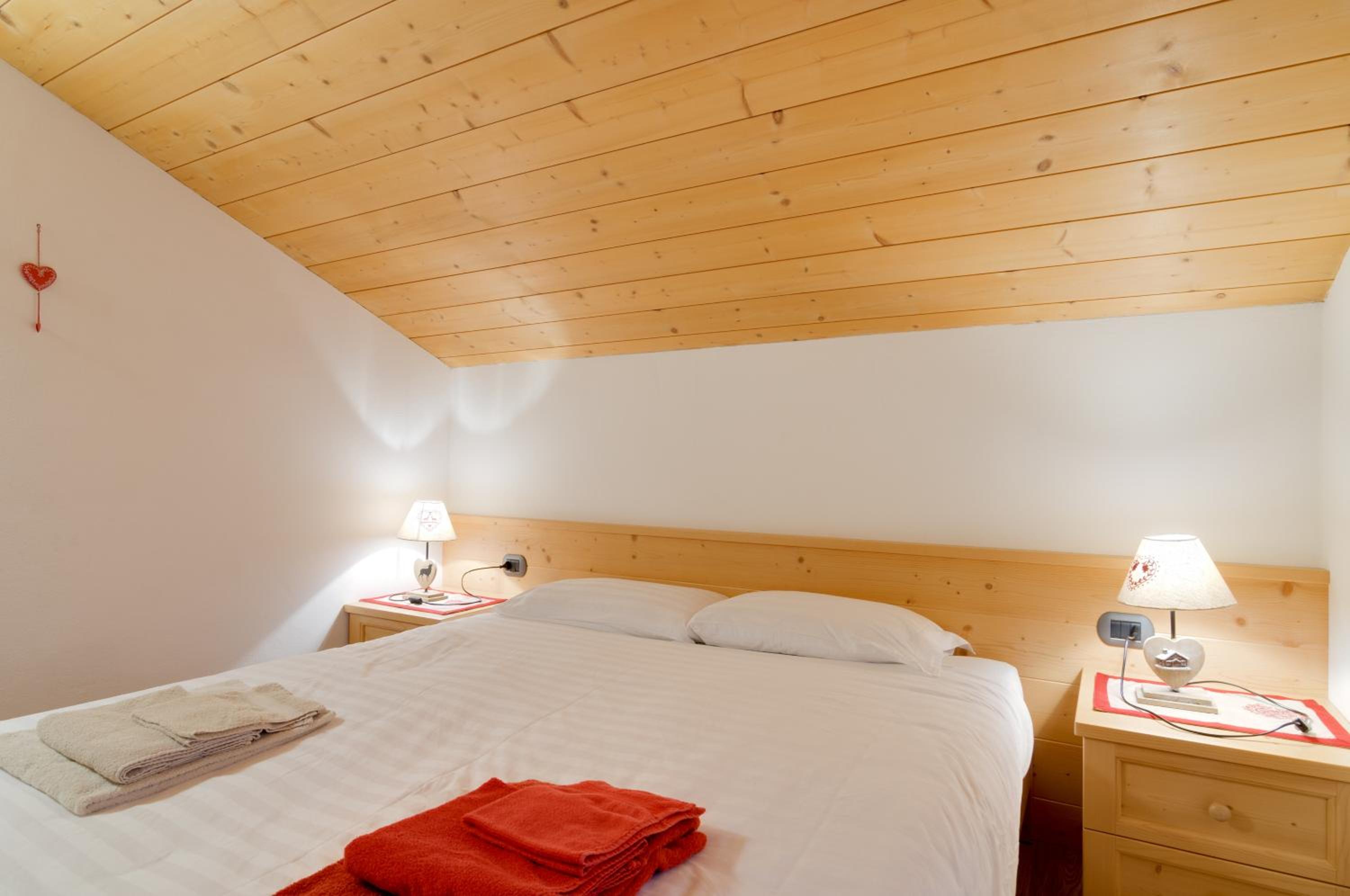Penthouse Apartment with Garden View photo 3