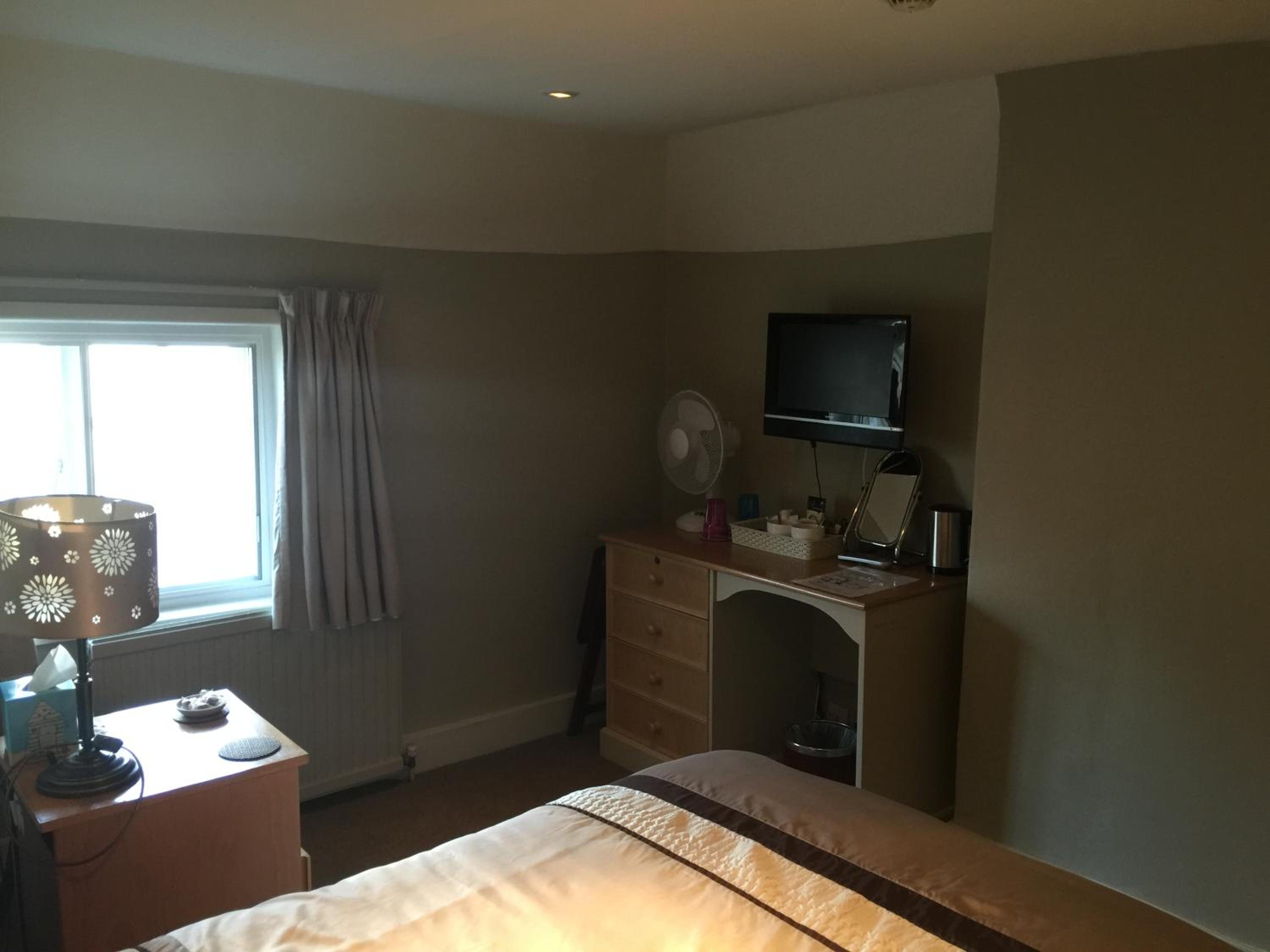 Double Room - Photo 5