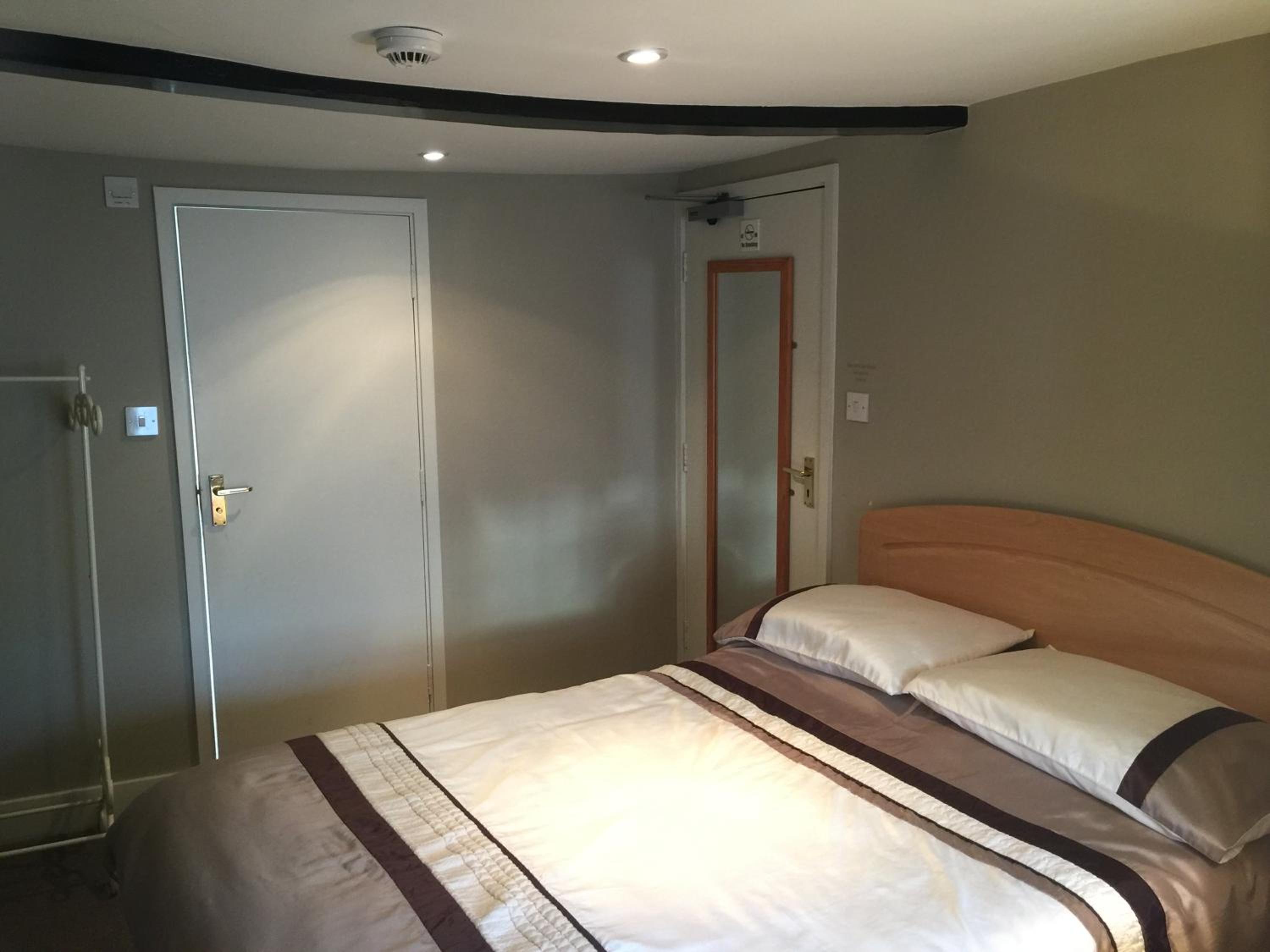 Double Room - Photo 1