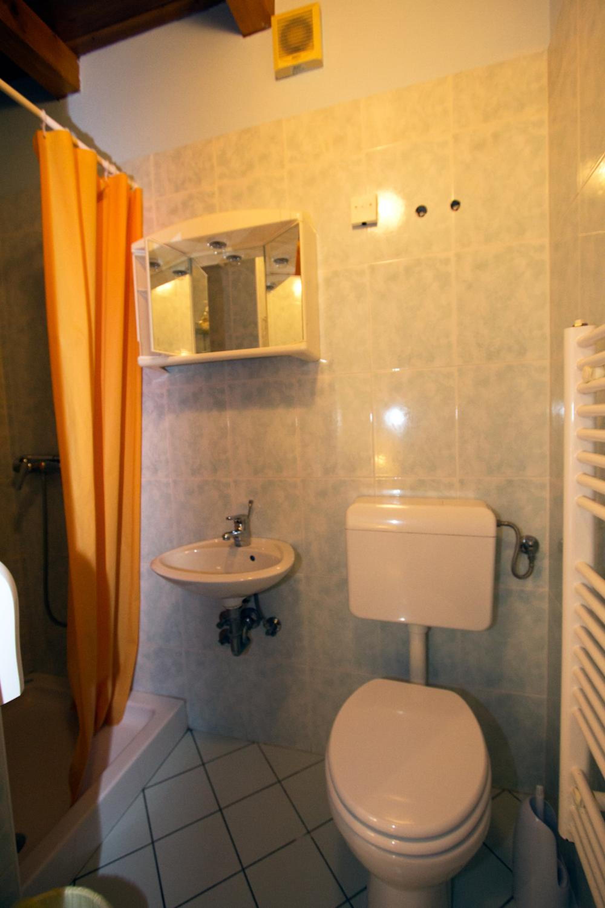 Double Room with Private Bathroom photo 3