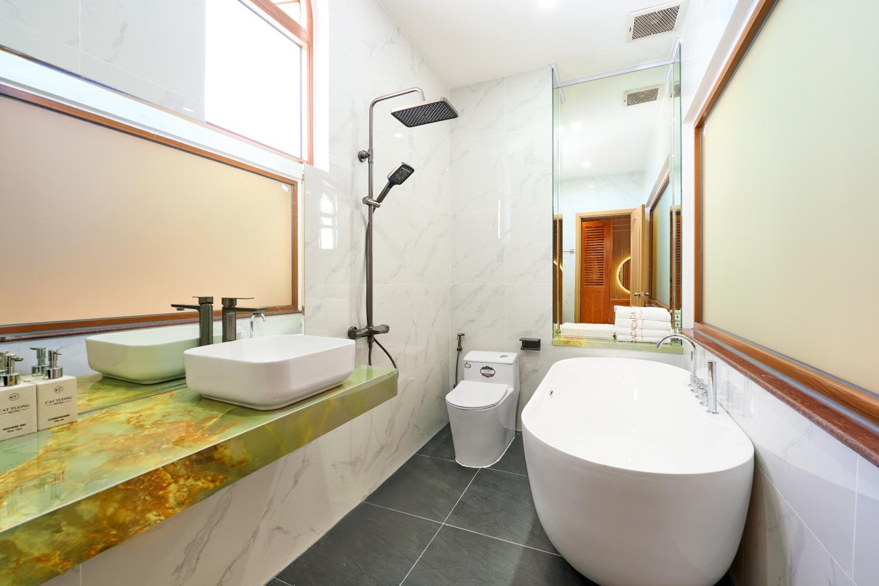 Family Suite - Photo 1