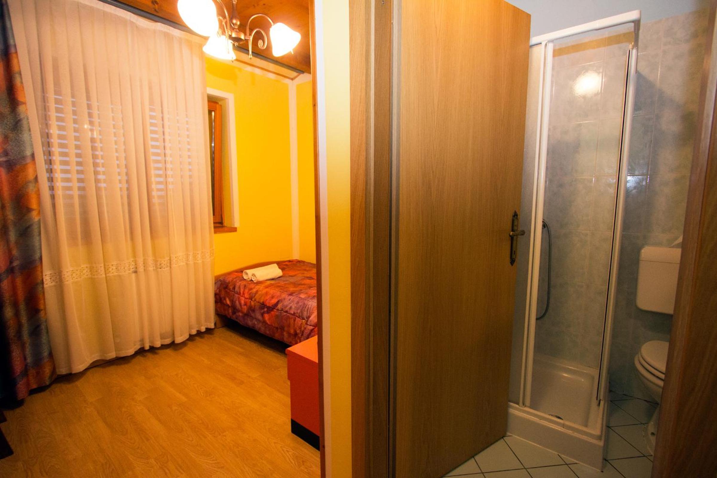 Single Room photo 1