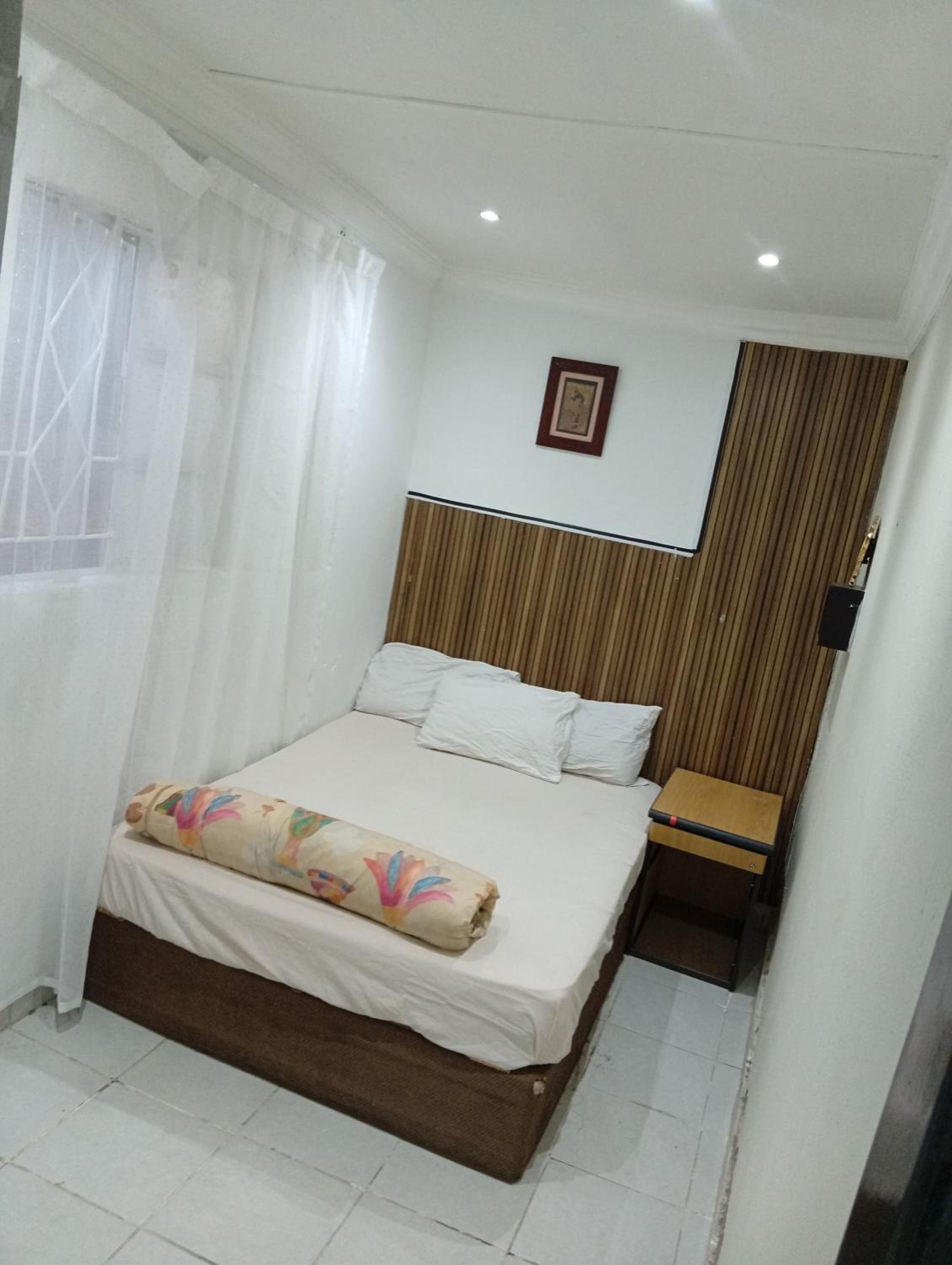 Small Double Room photo 1