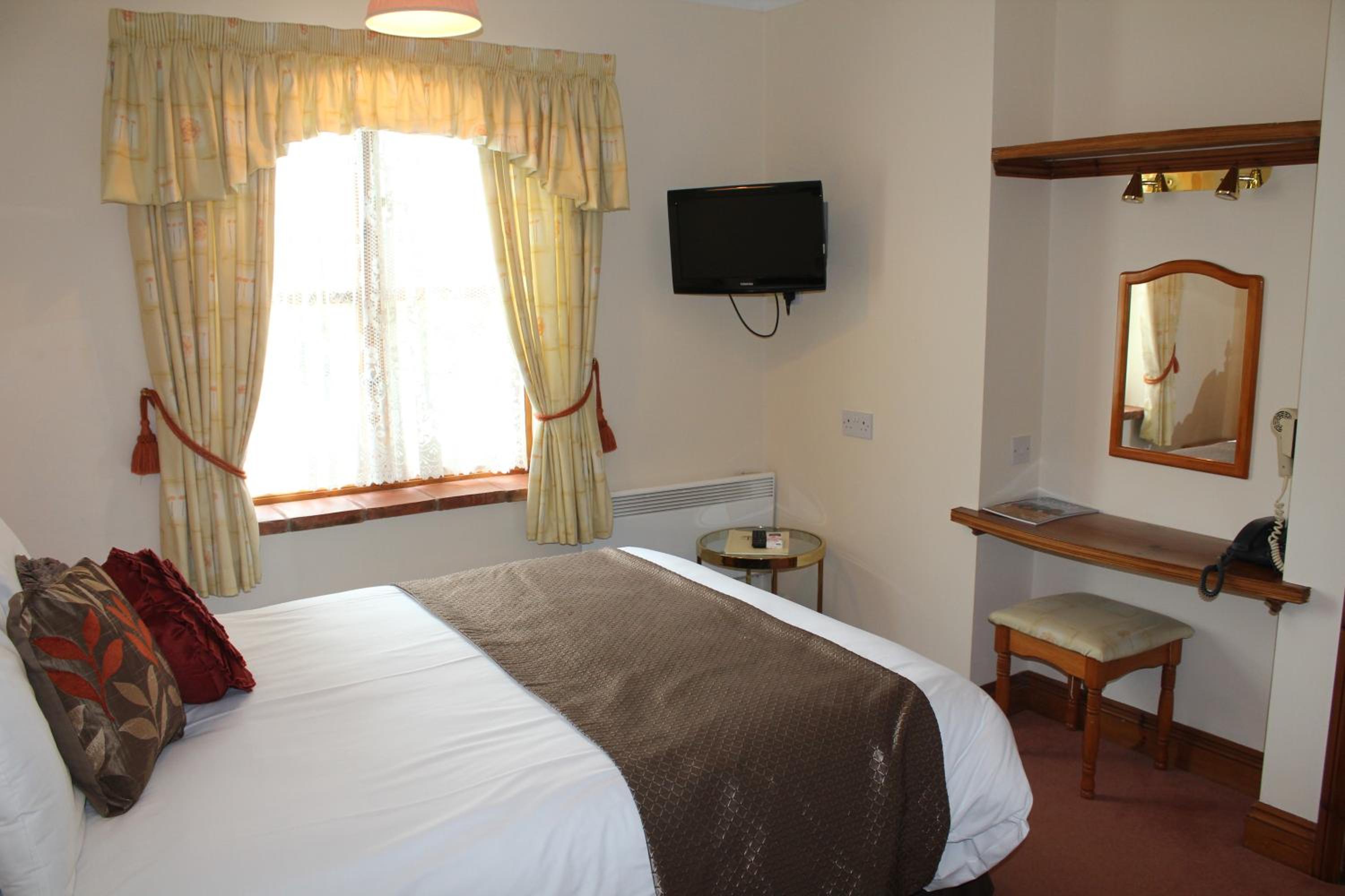 Double Room with Private Bathroom photo 3