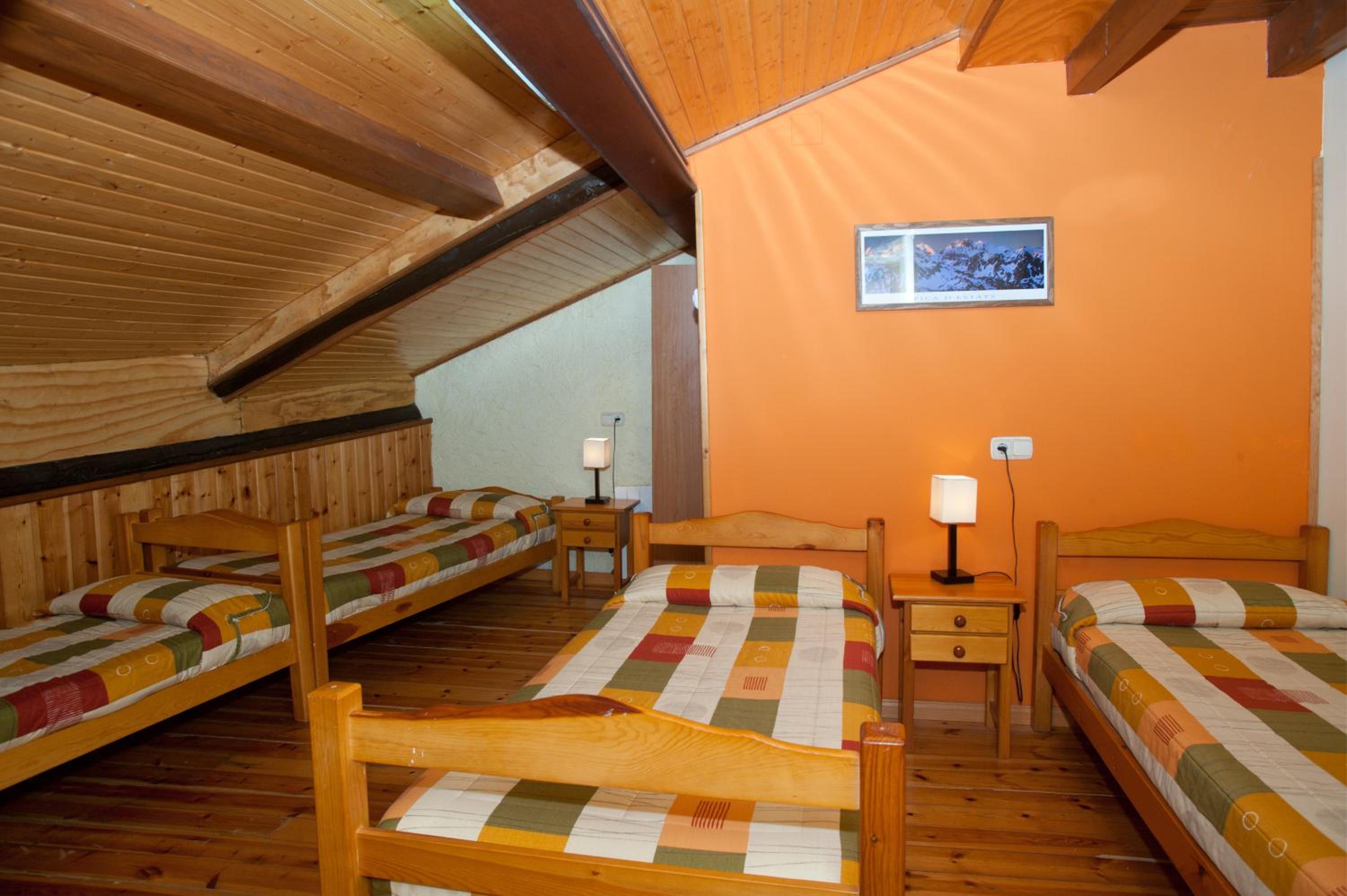 Family Room (2 Adults + 2 Children) photo 3