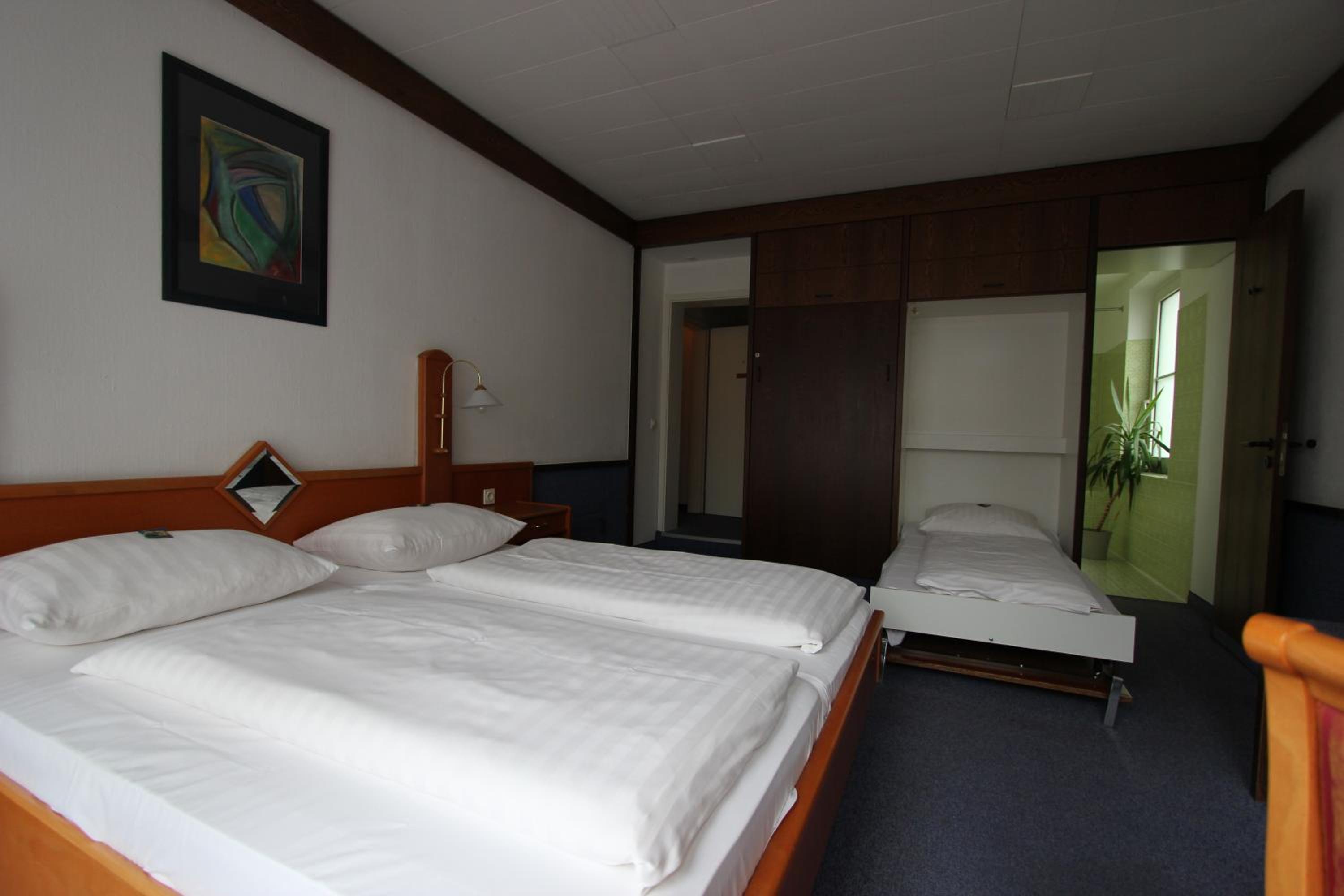 Triple Room - Photo 2