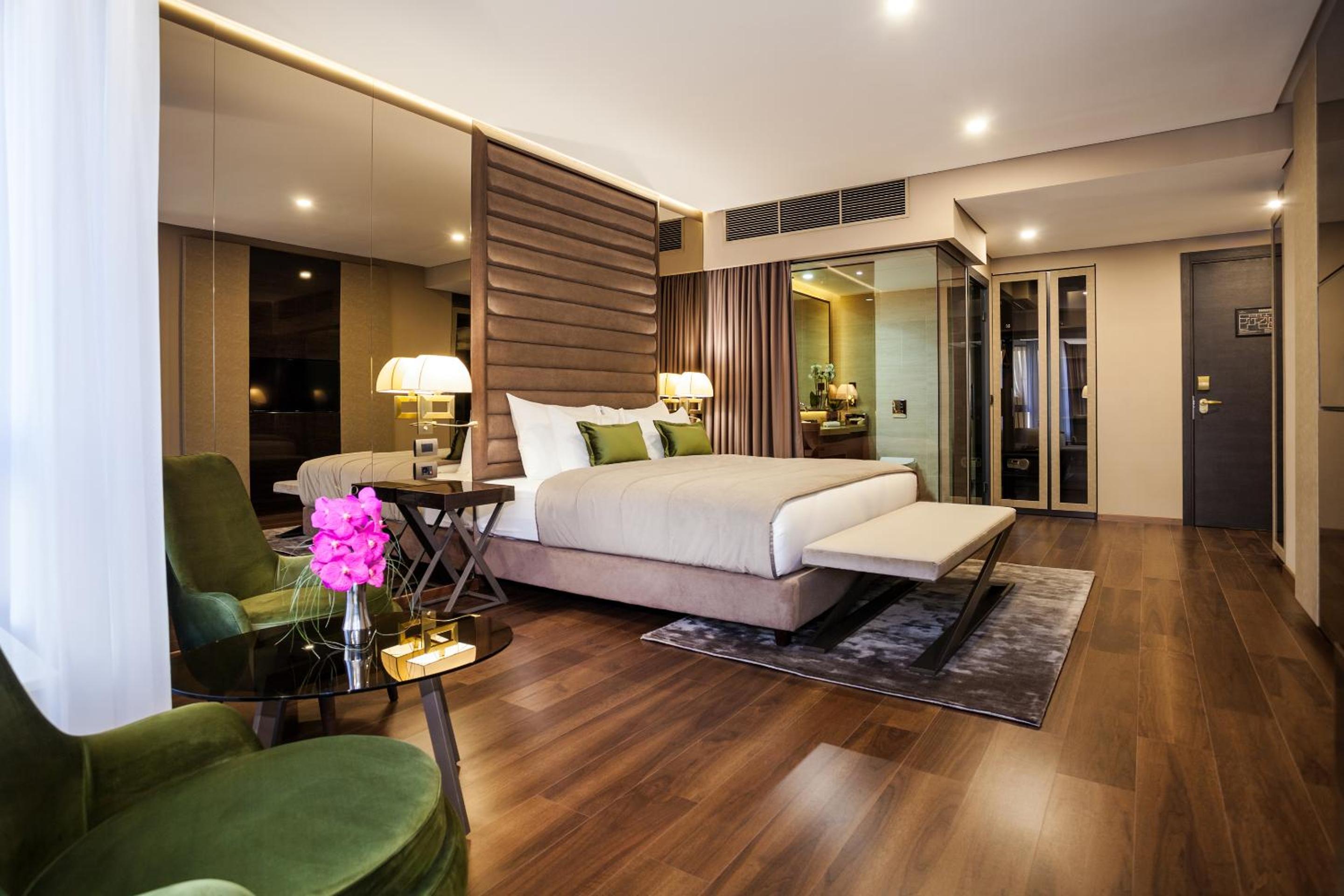 Executive Room photo 1