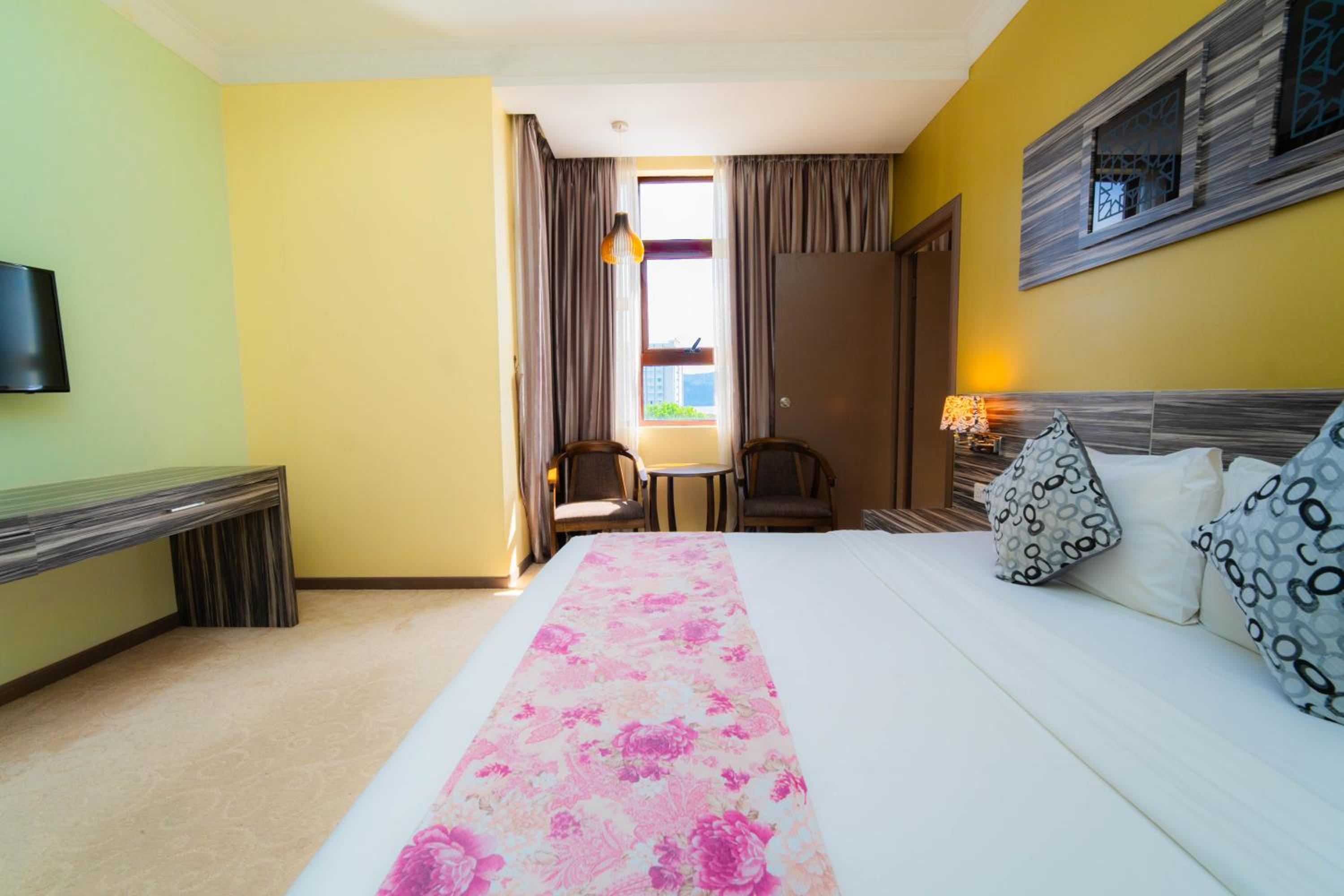 Executive Suite photo 2