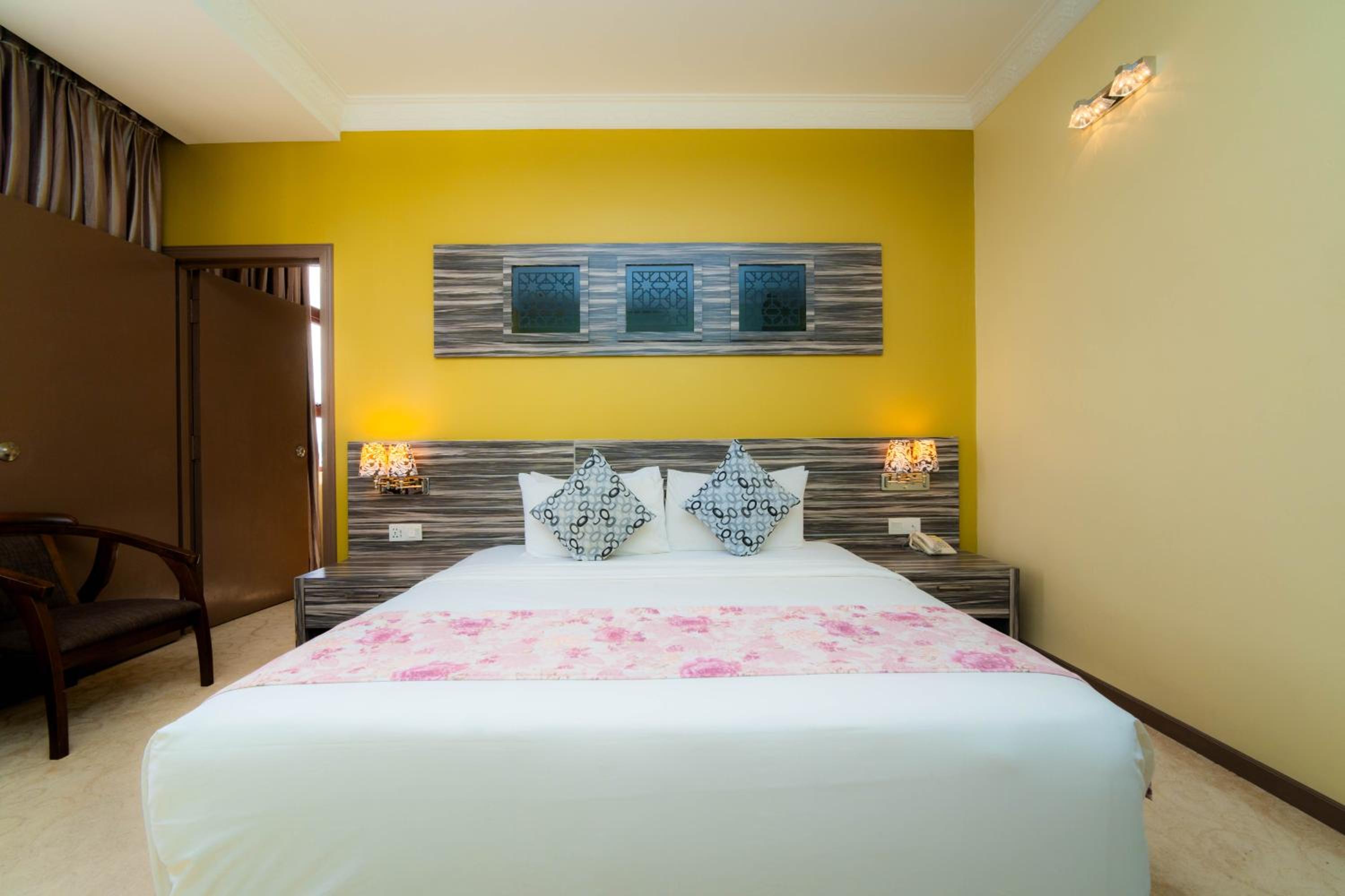 Executive Suite