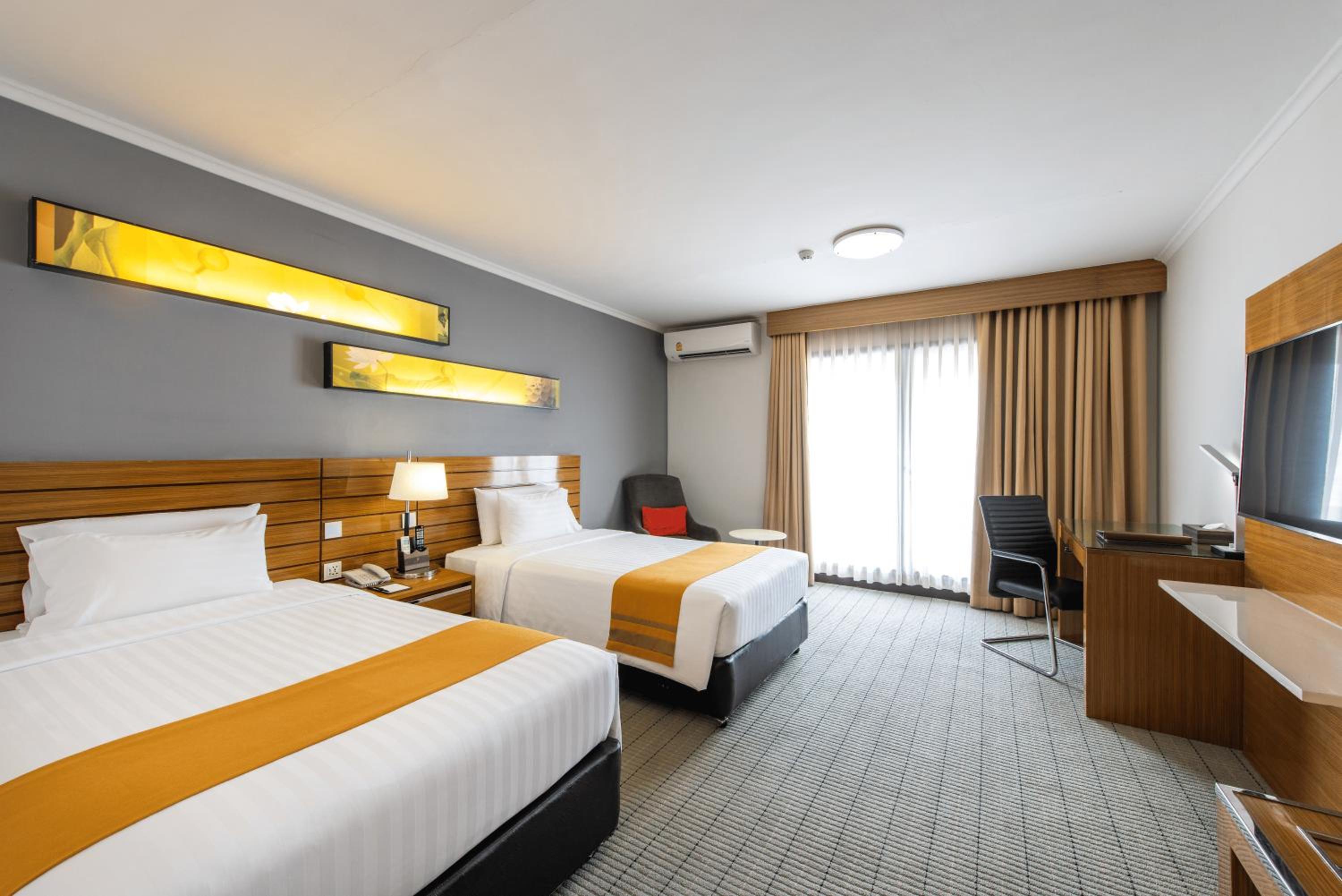 Deluxe Triple Room photo 2