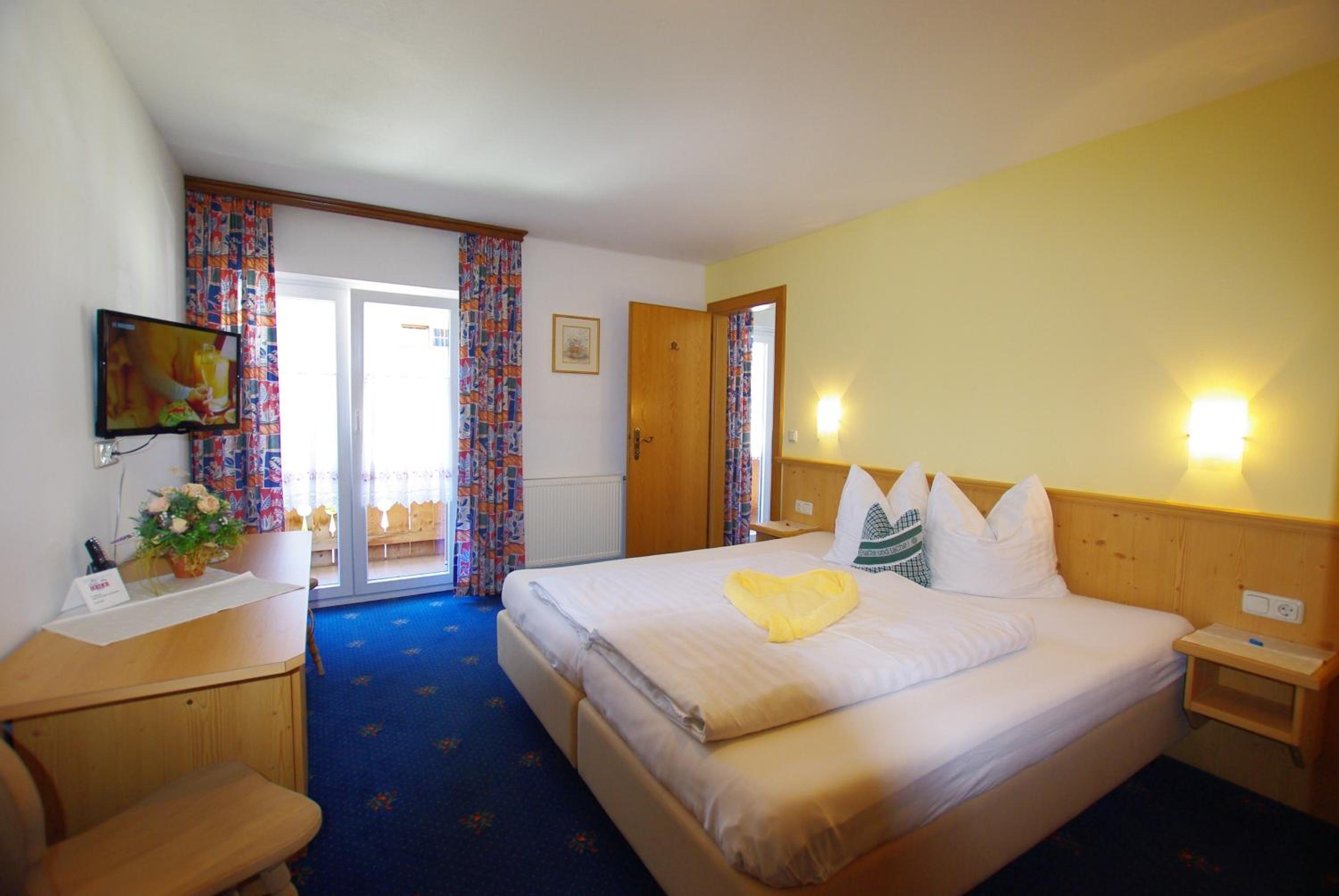 Double Room - Photo 7