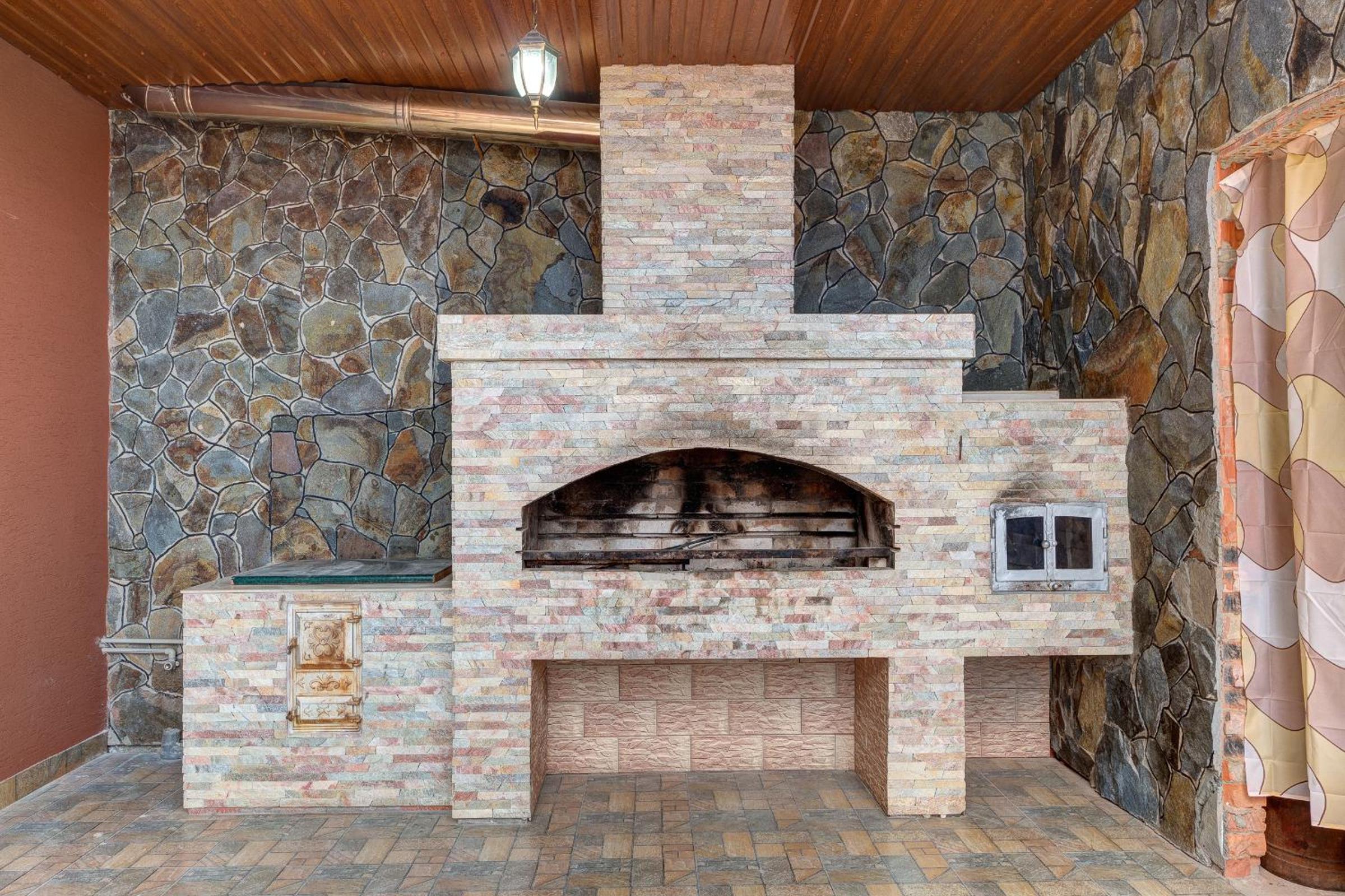 Four-Bedroom House photo 2