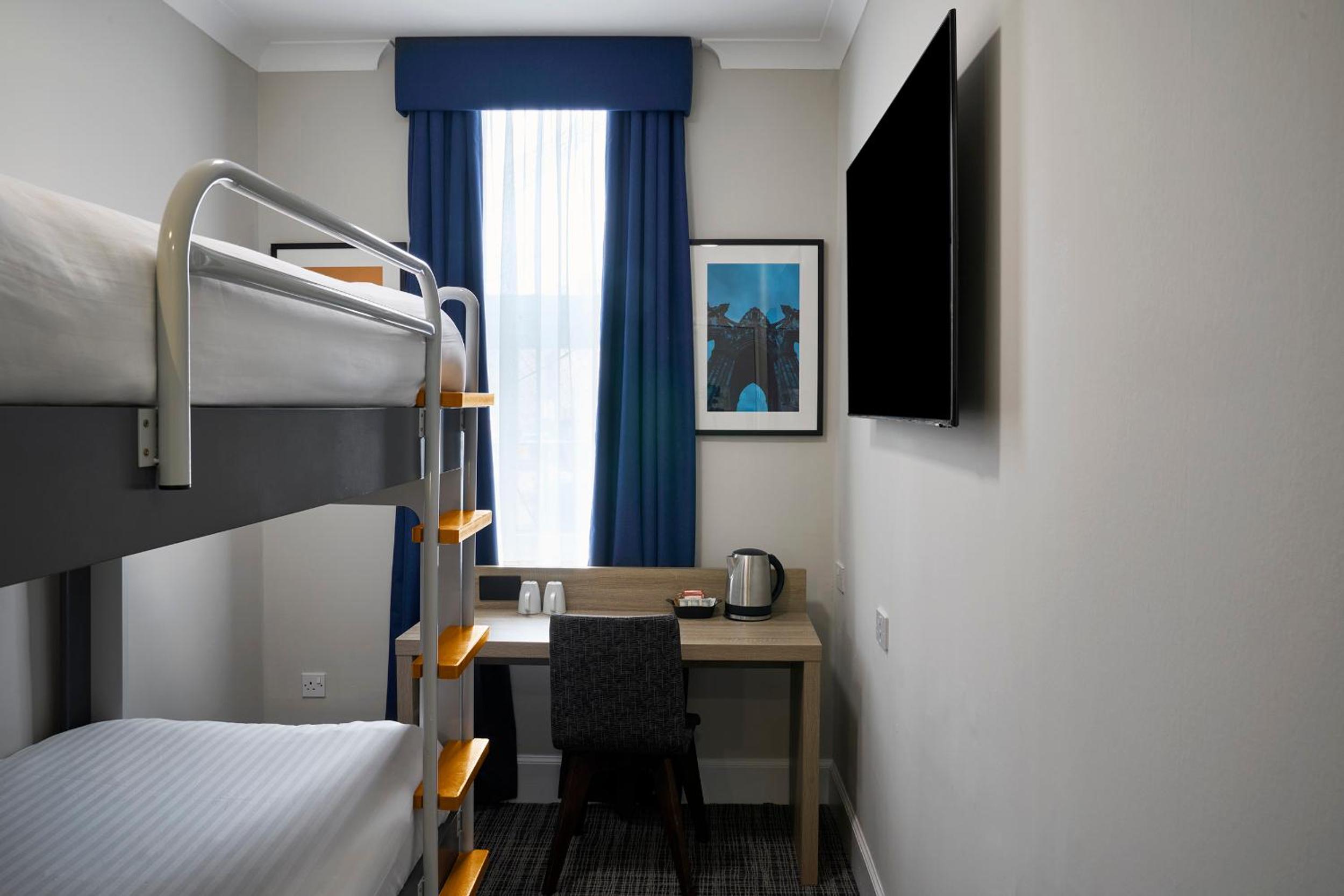 Efficient Room with Twin Bunk Beds - Photo 2