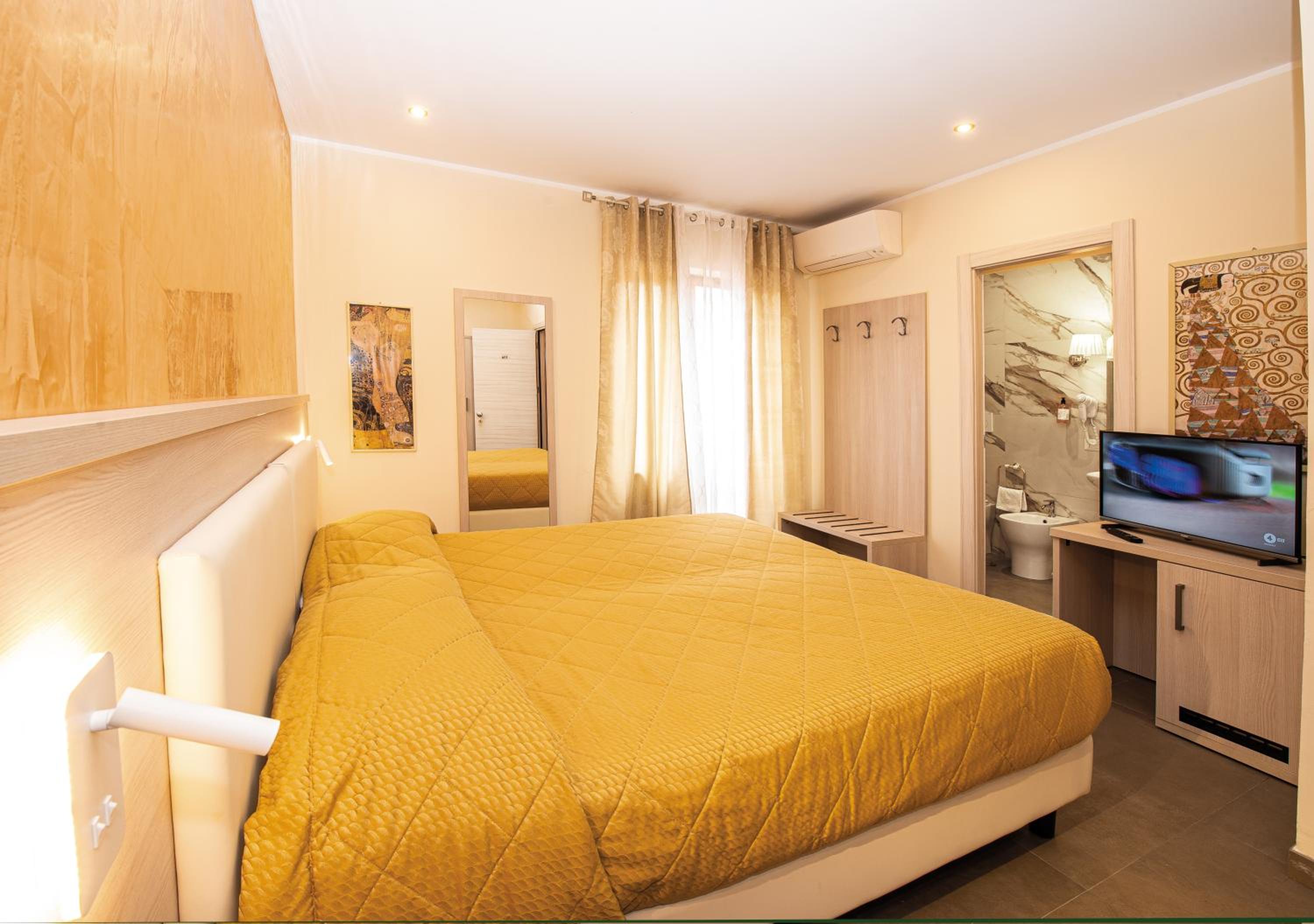 Single Room photo 2
