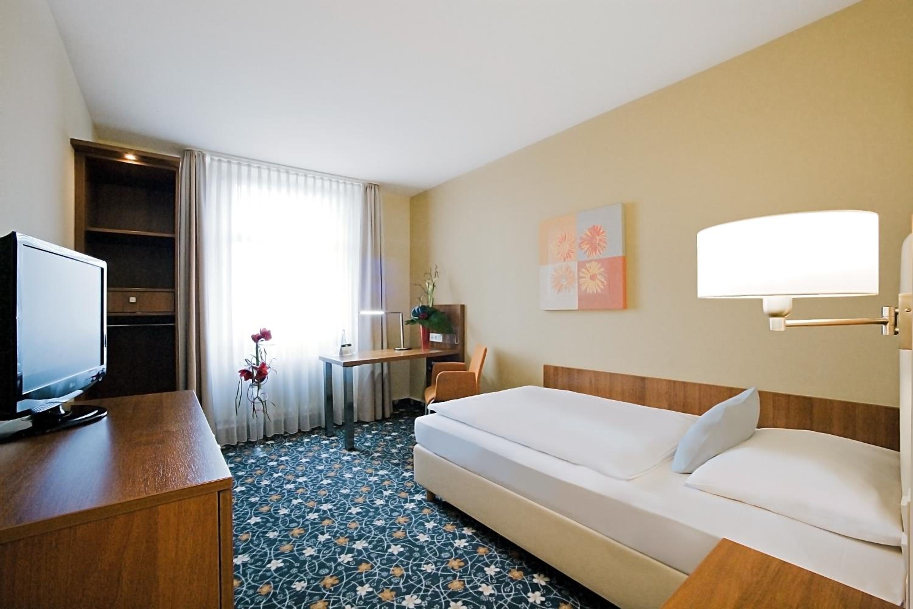 Standard Single Room photo 2