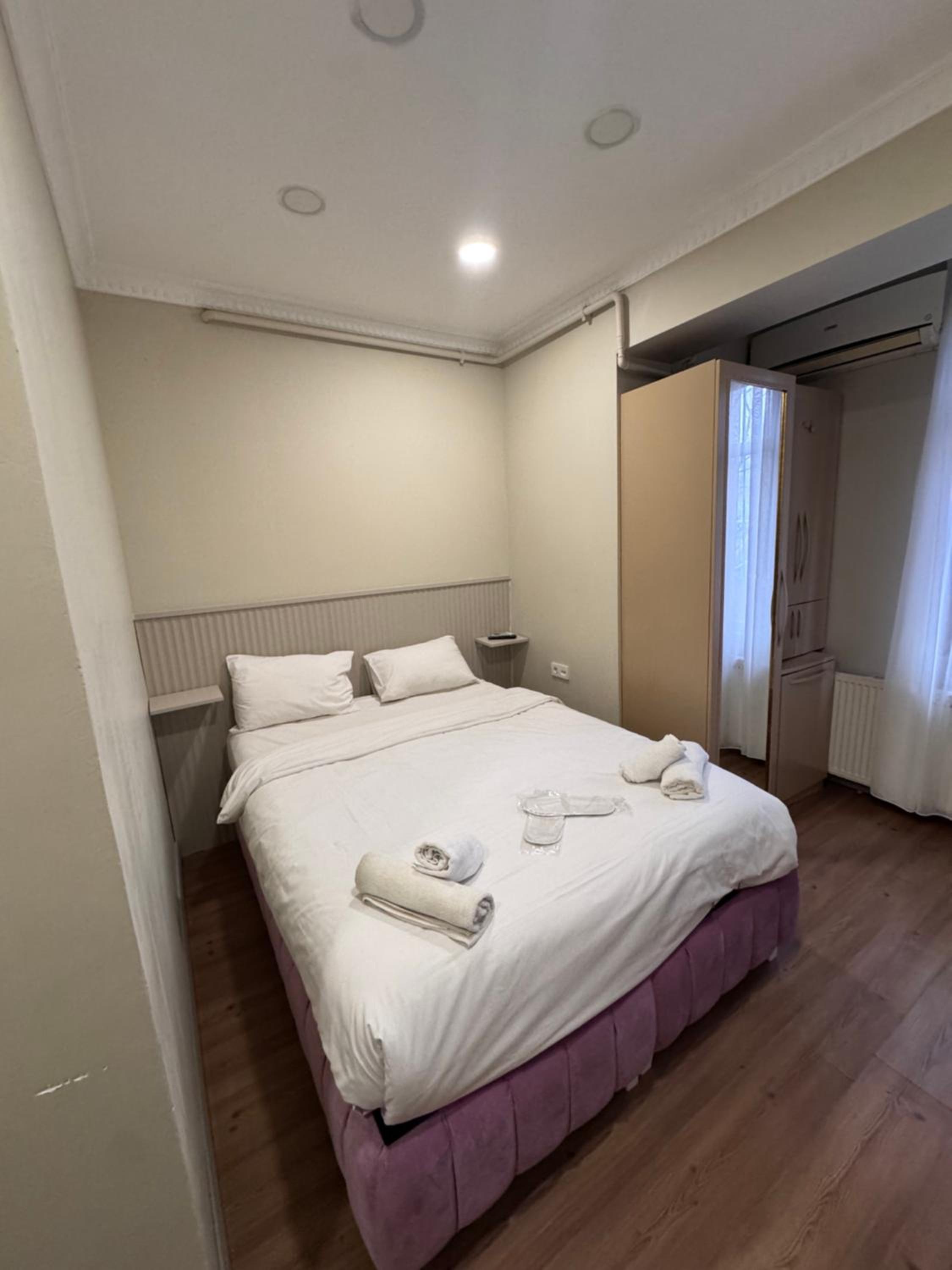 Standard Double Room photo 2