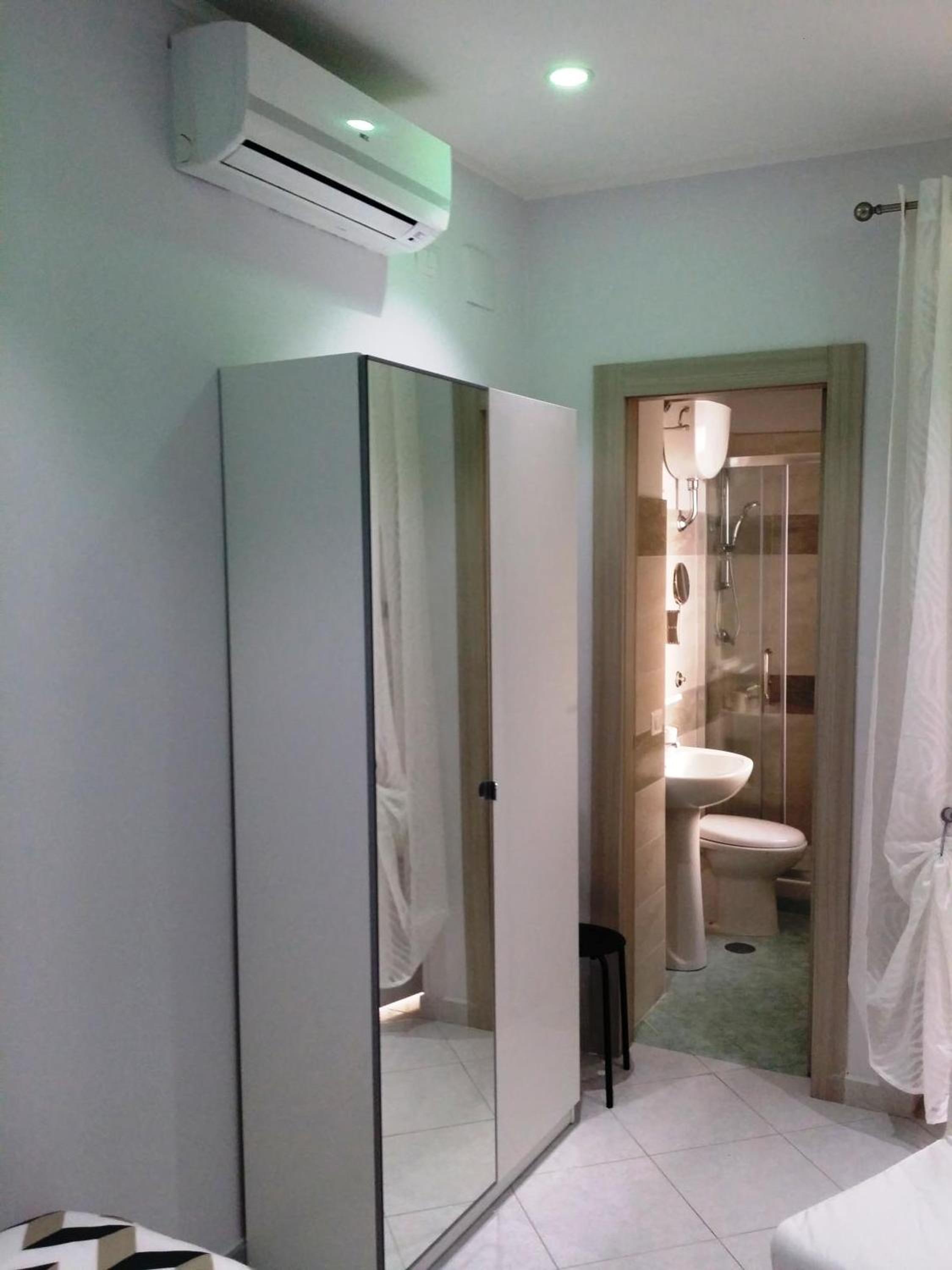 Single Room with Balcony photo 2