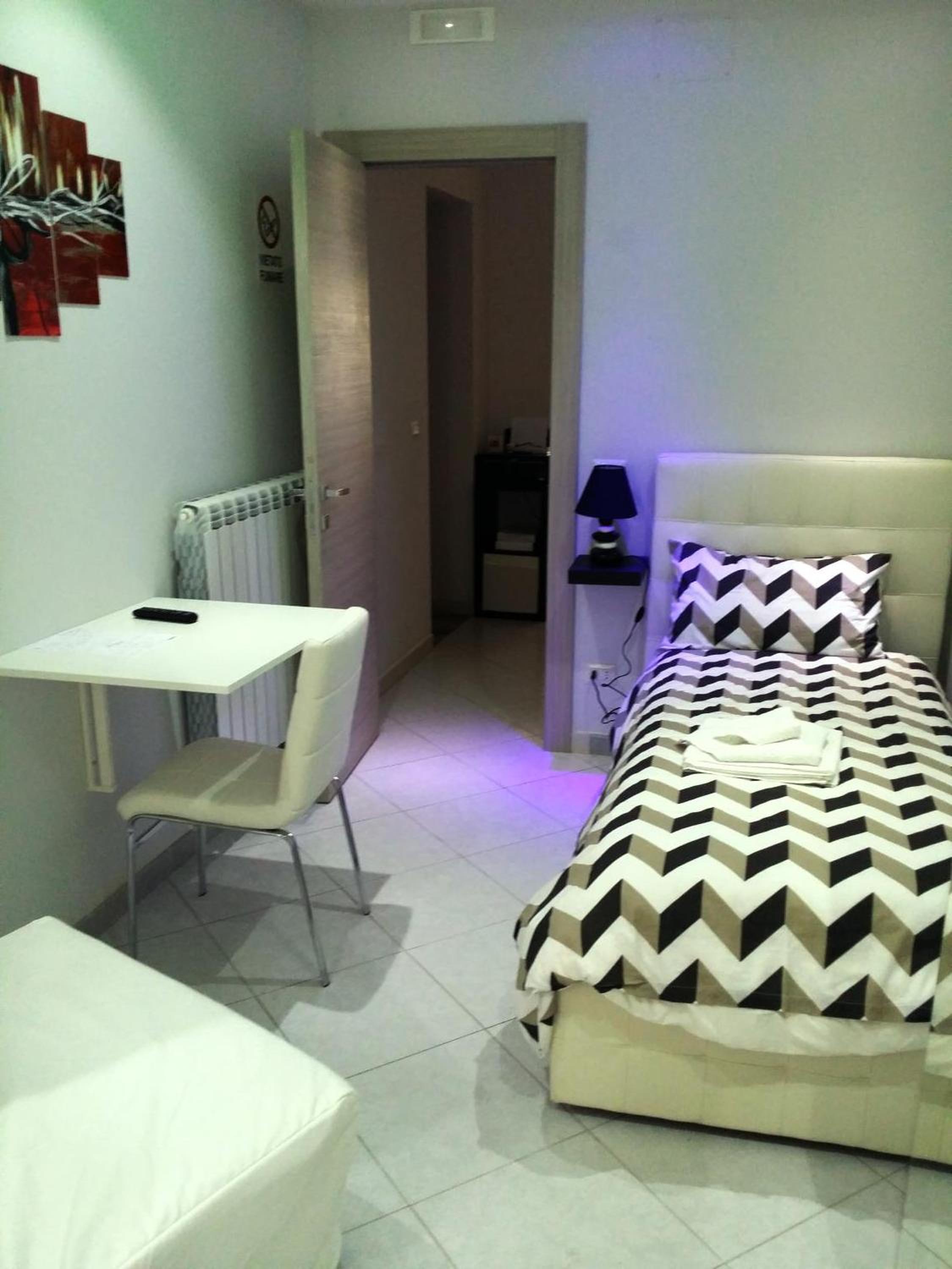 Single Room with Balcony photo 1