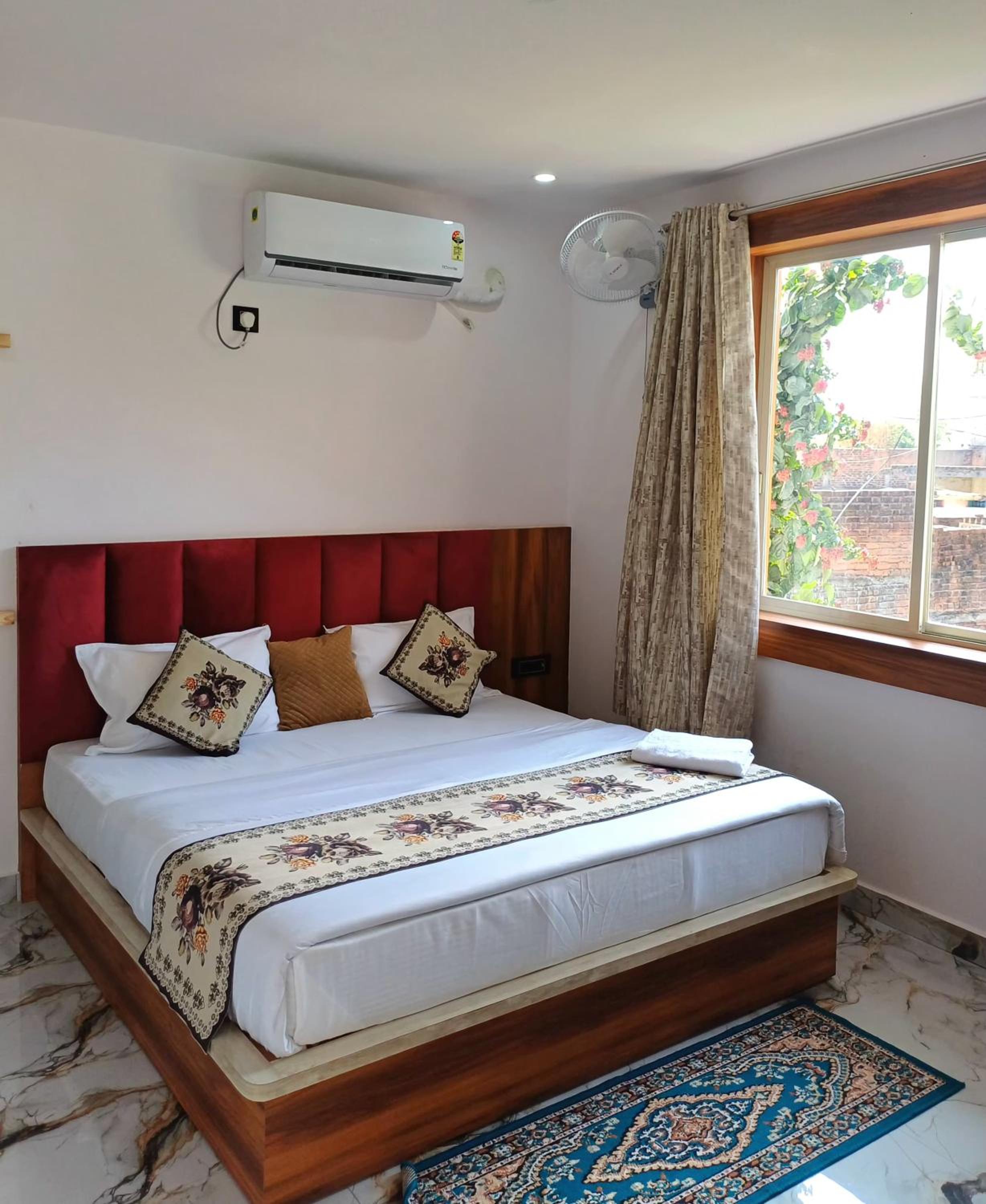 Deluxe Double Room with Balcony